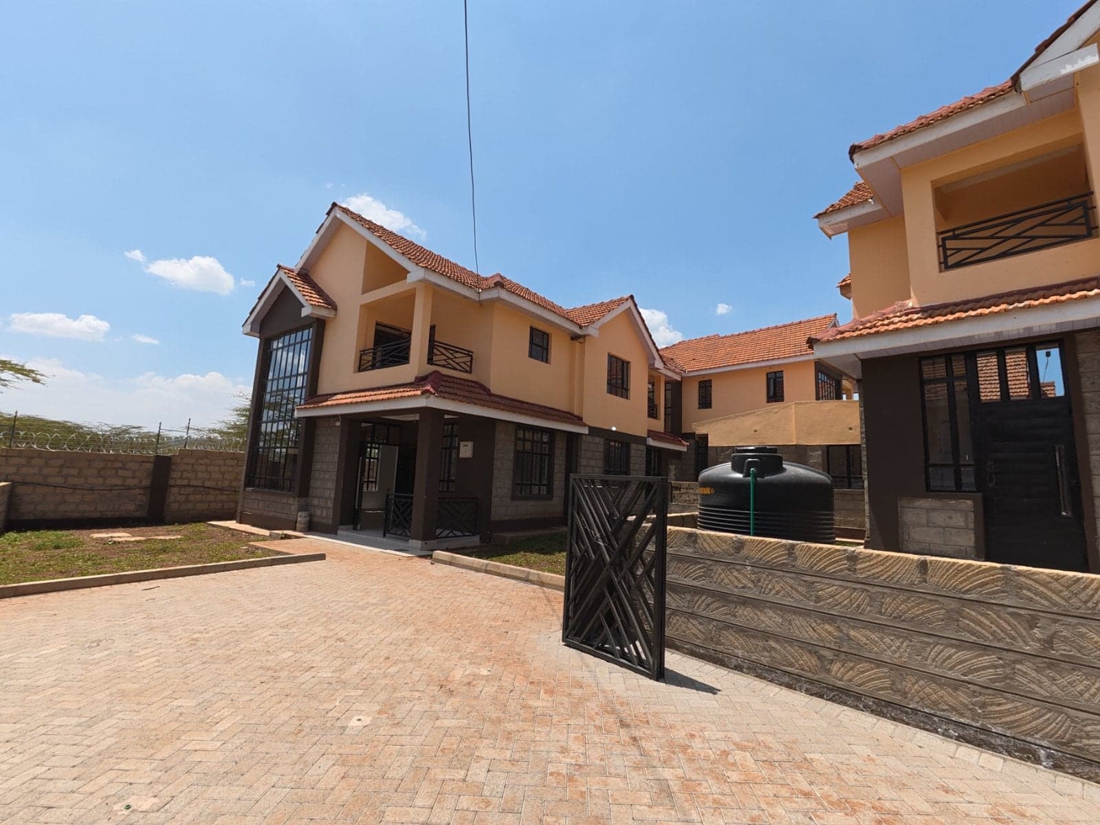 Property - Image 2
