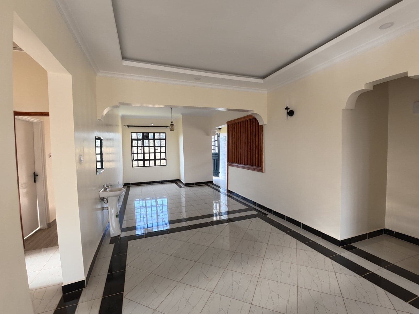 Property - Image 8
