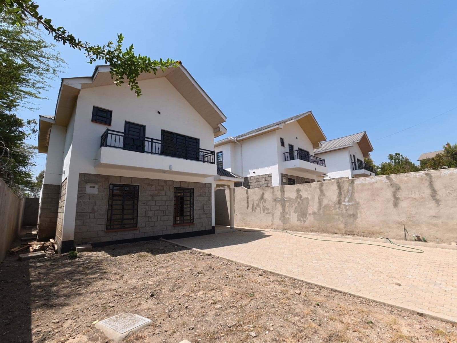 Property - Image 2