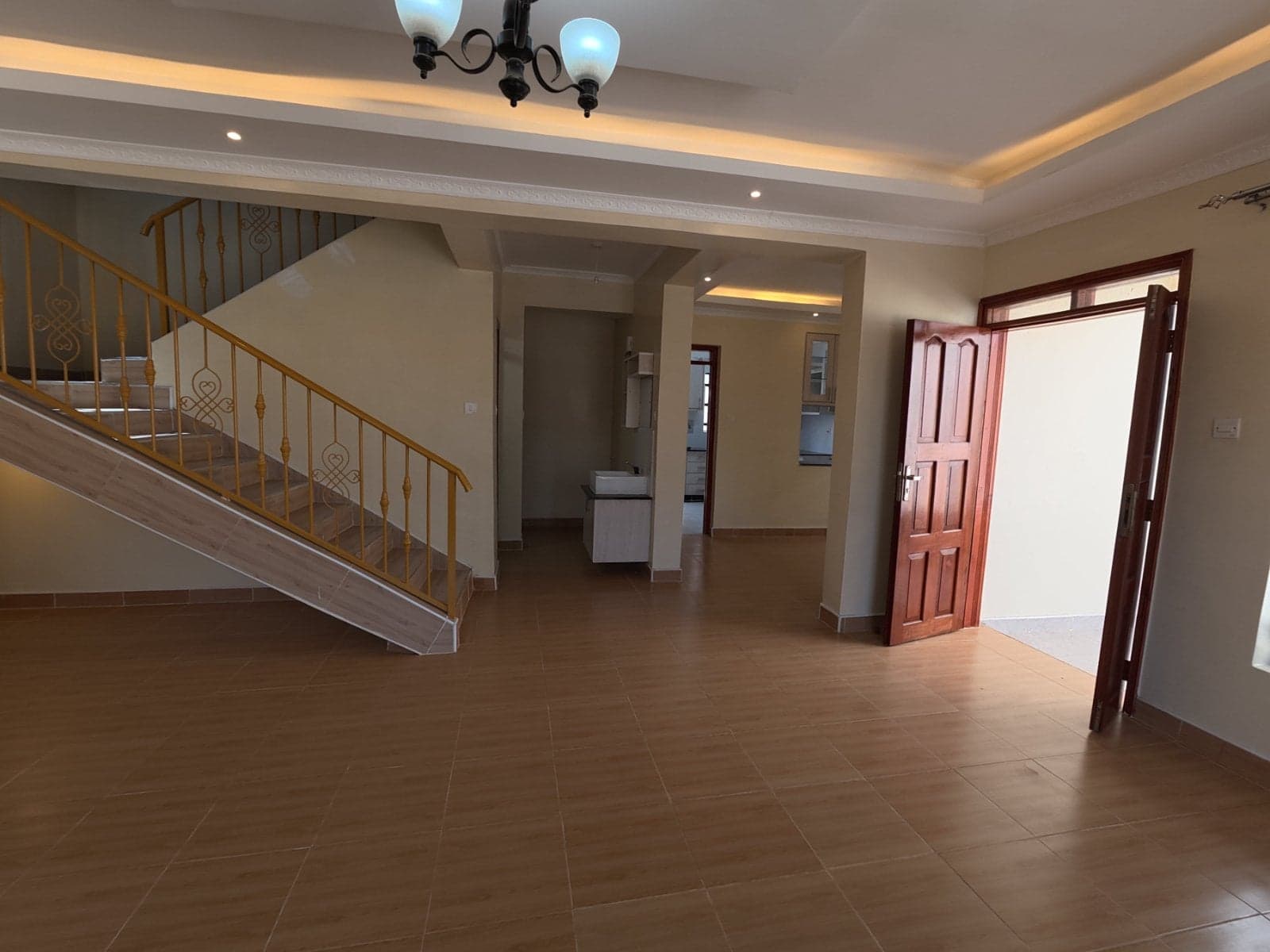 Property - Image 8