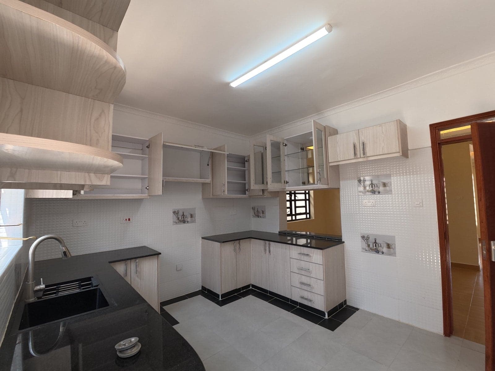 Property - Image 10
