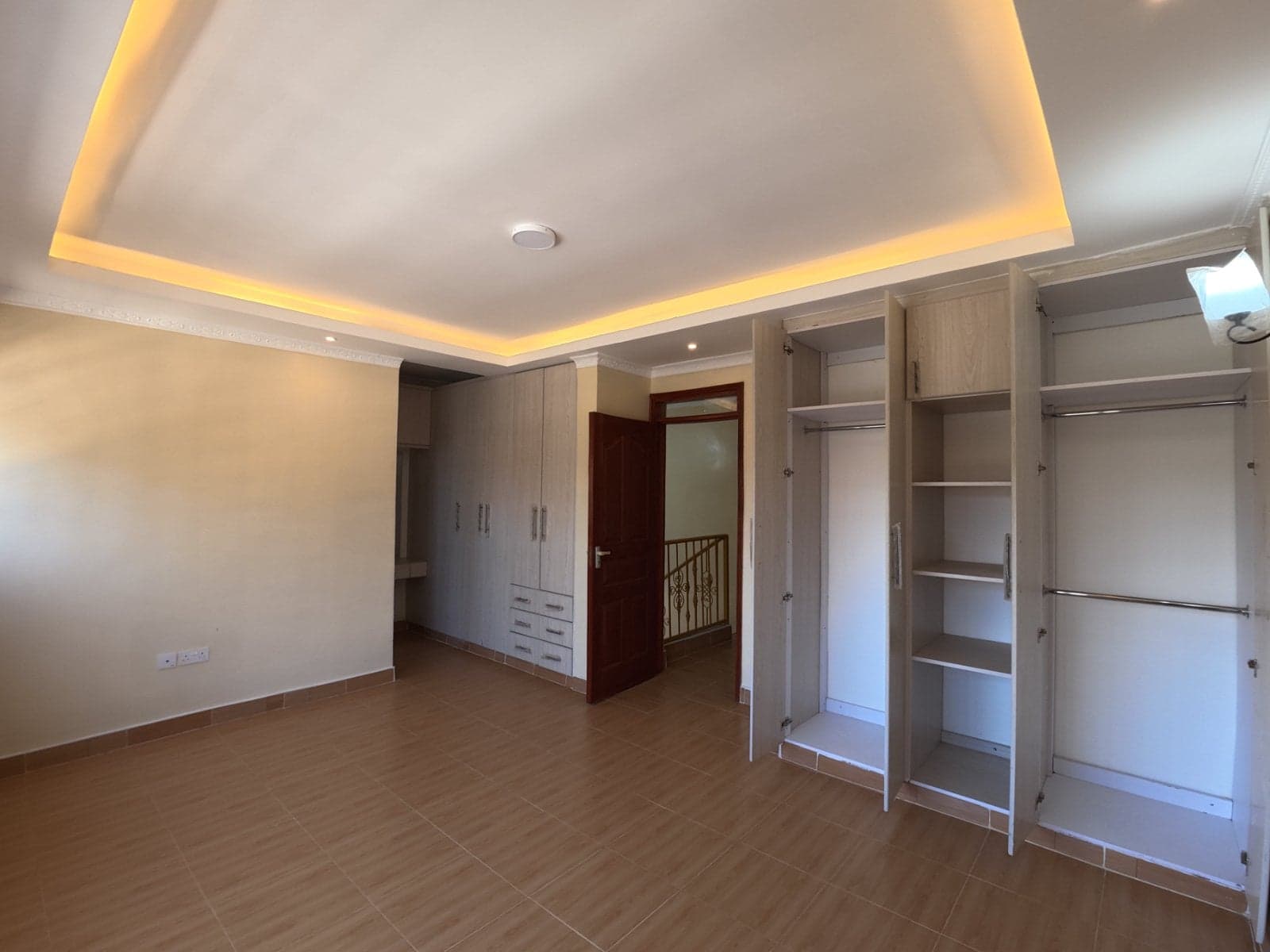 Property - Image 13
