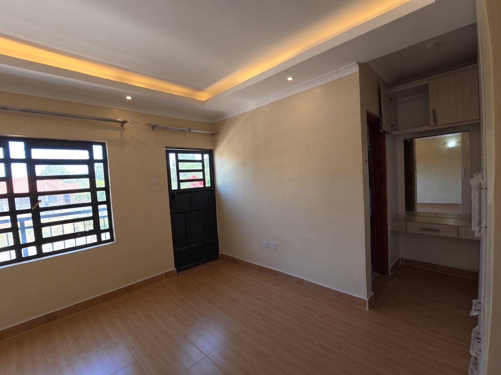 Property - Image 14