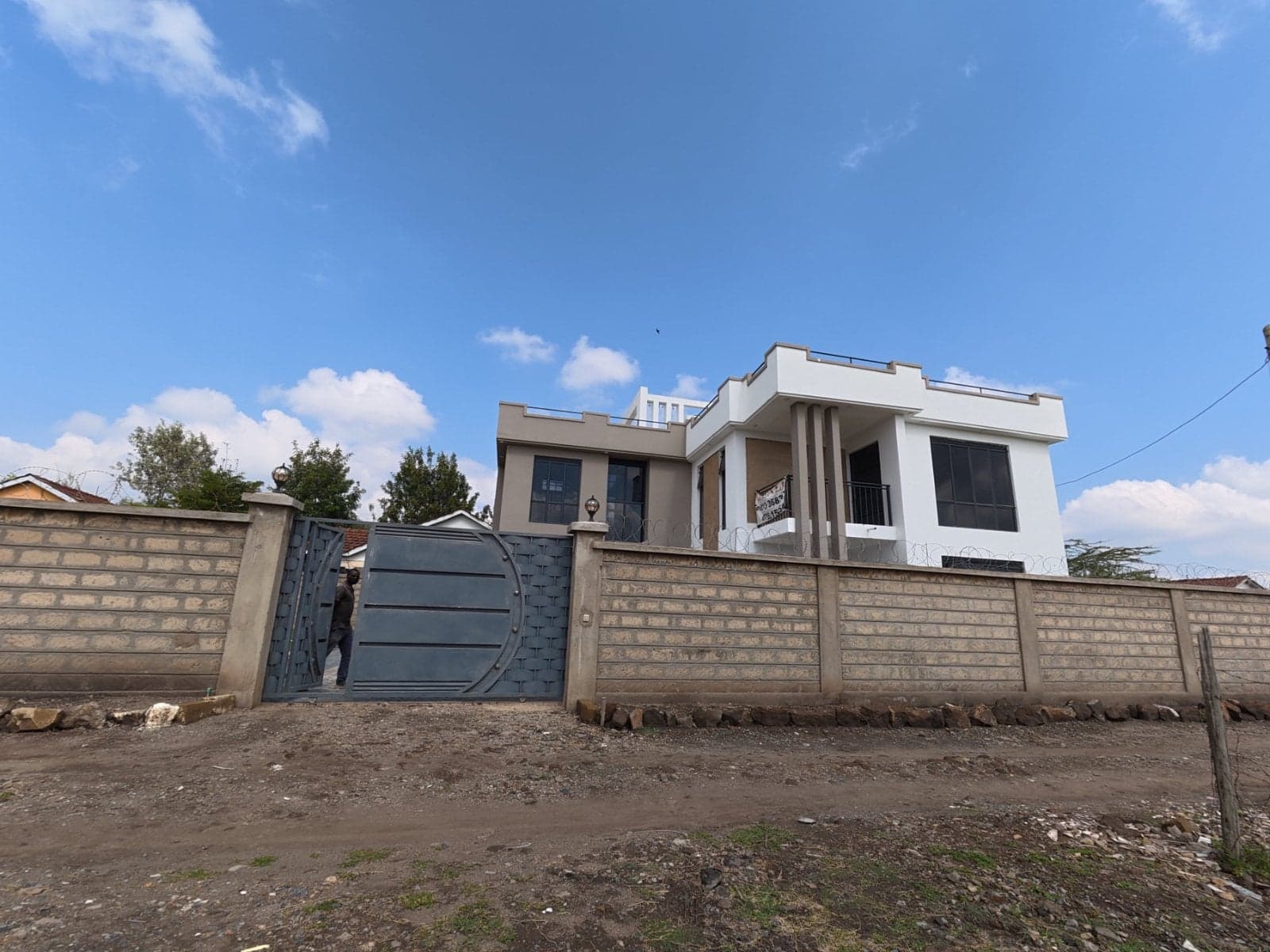 Property - Image 2