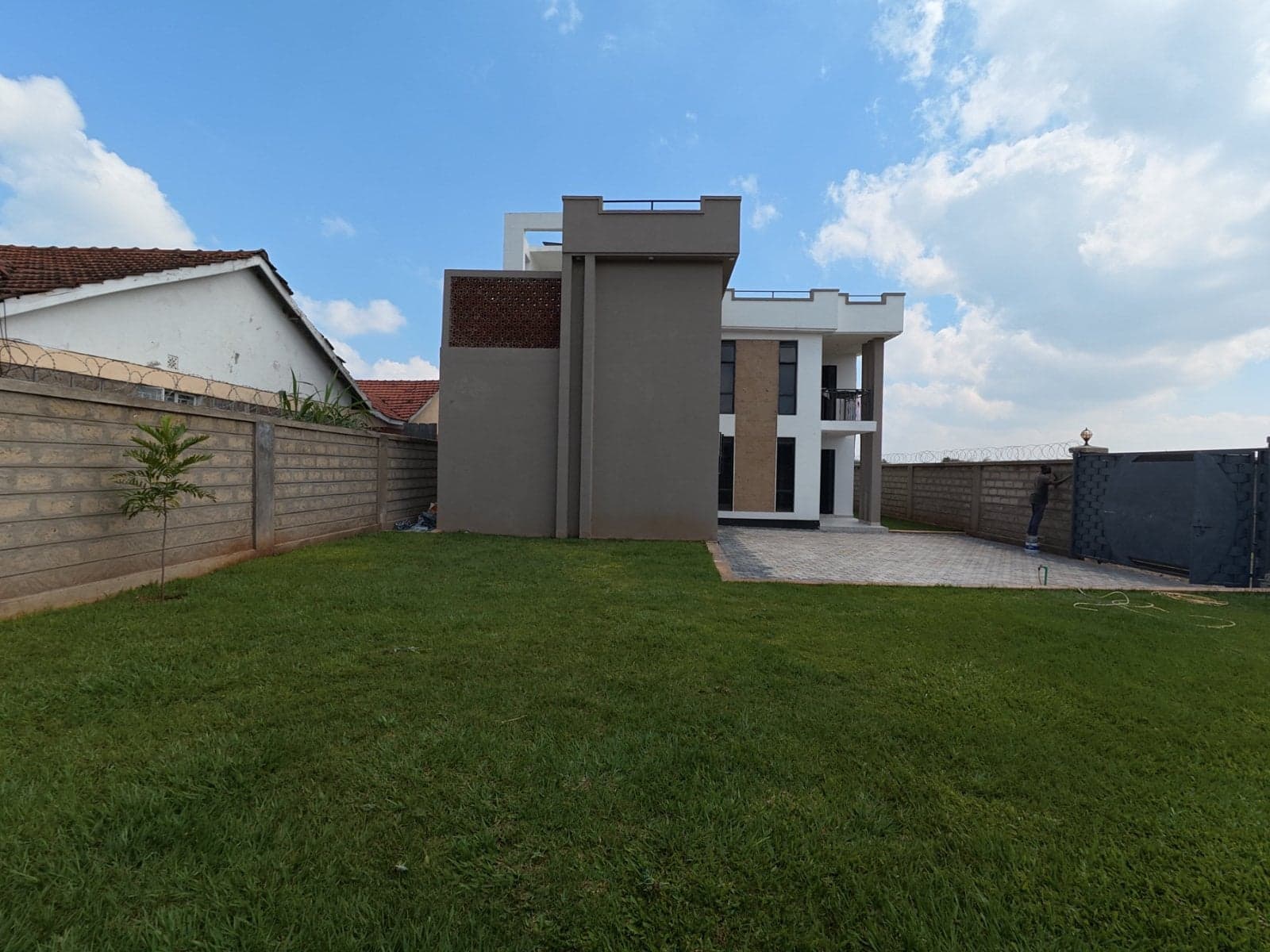Property - Image 3