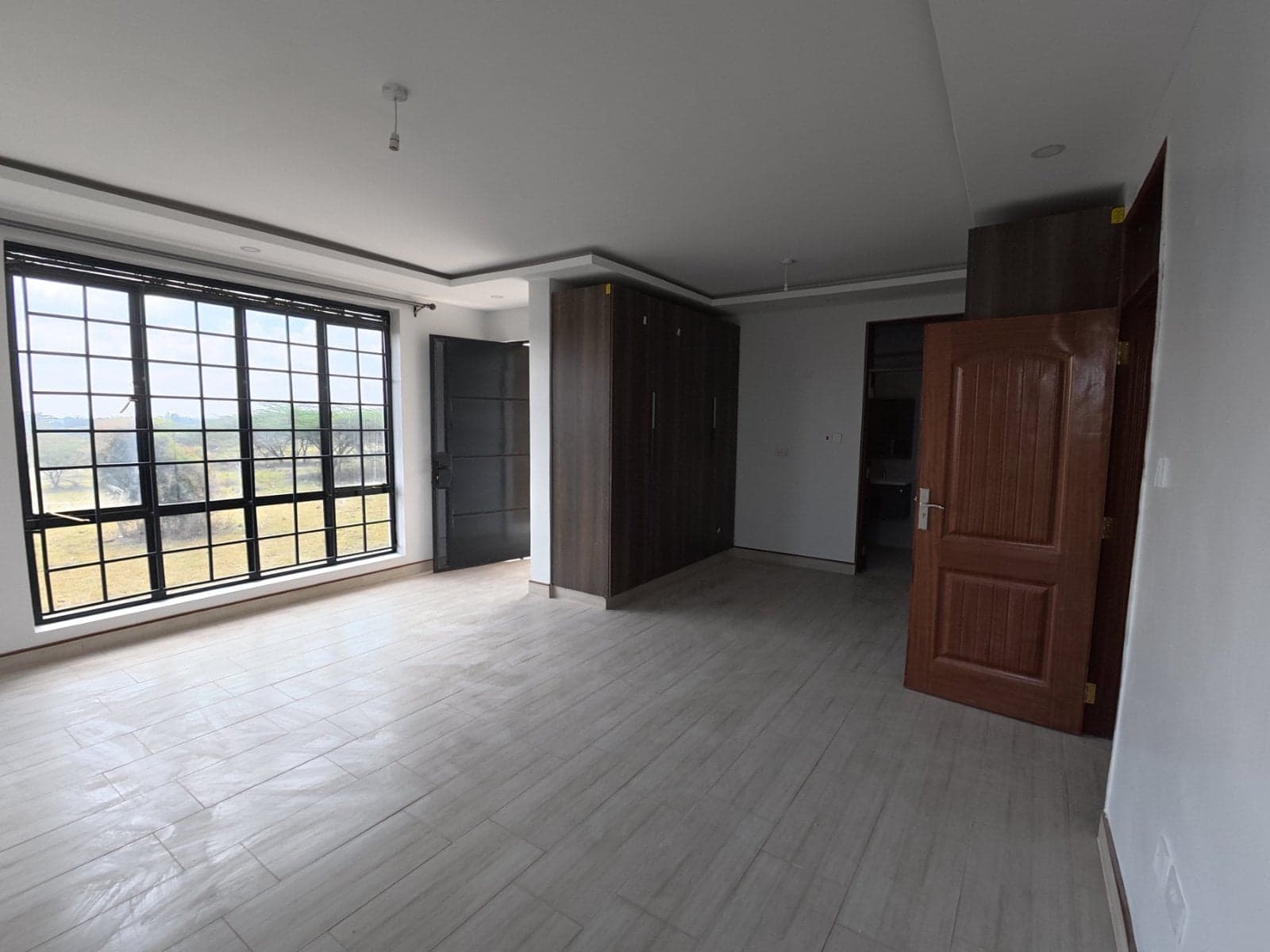Property - Image 15