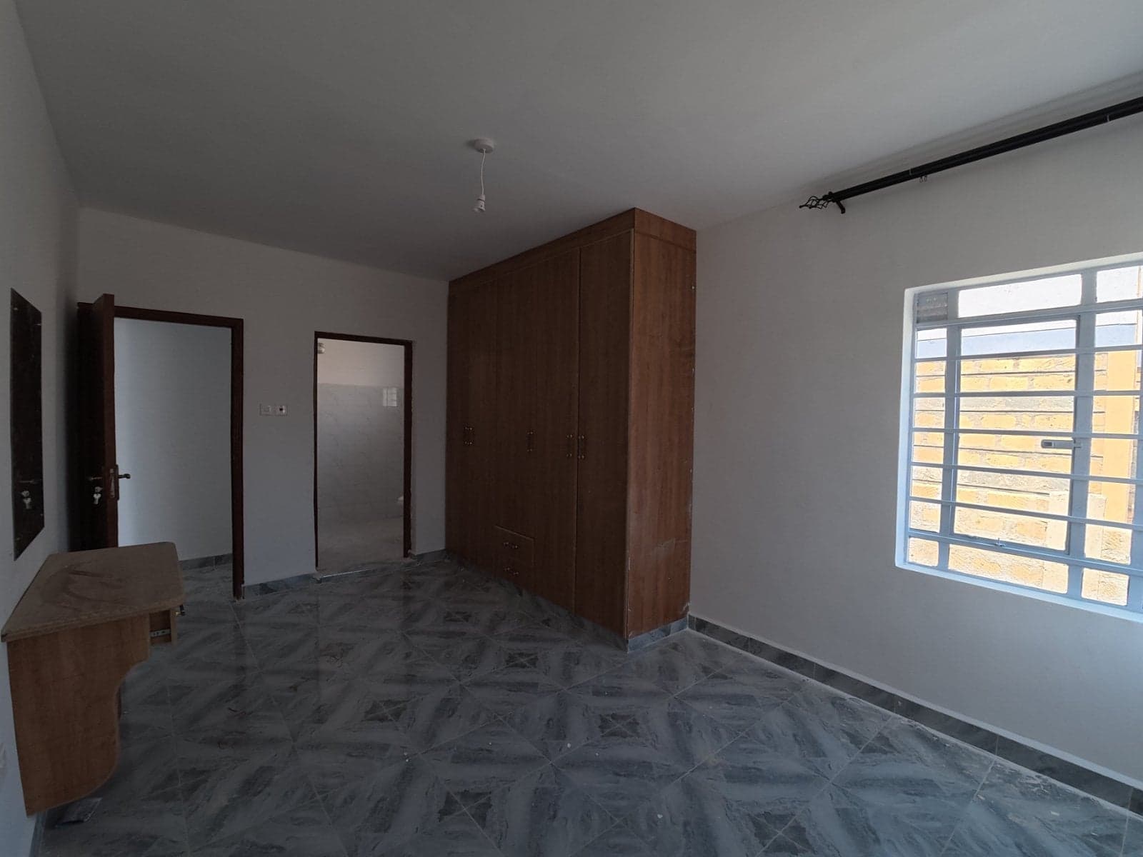 Property - Image 11