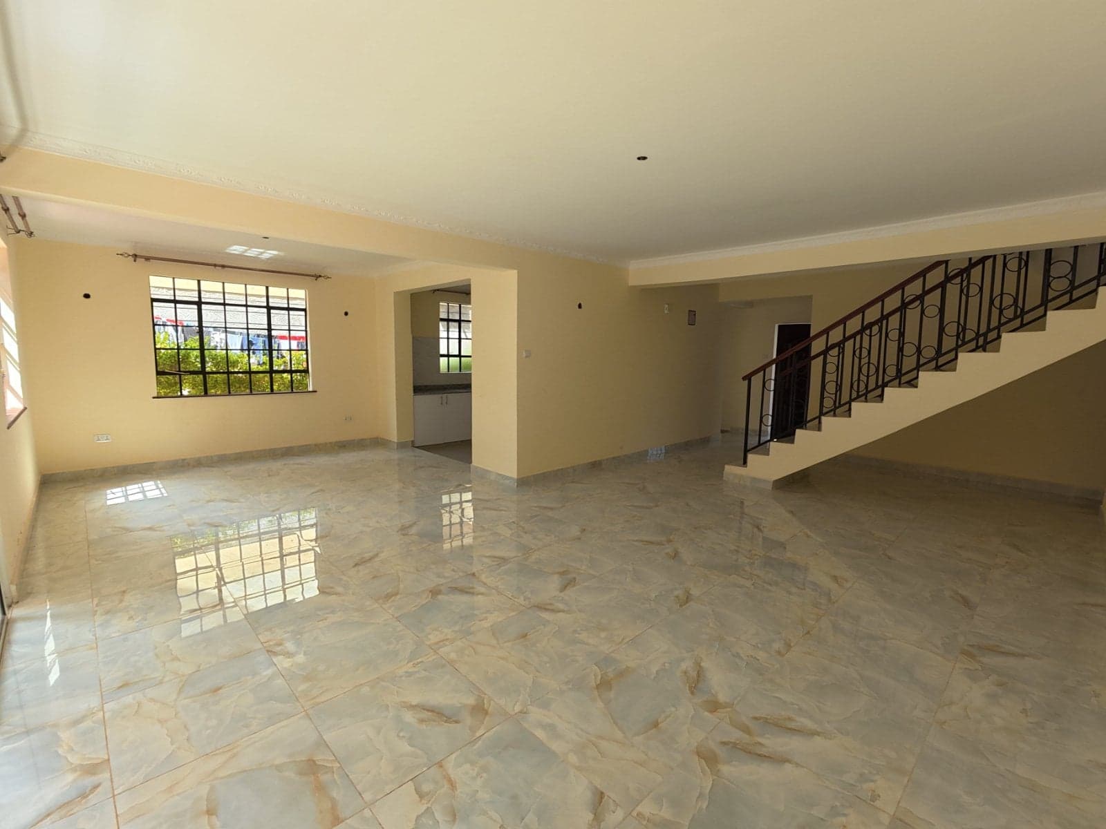 Property - Image 6