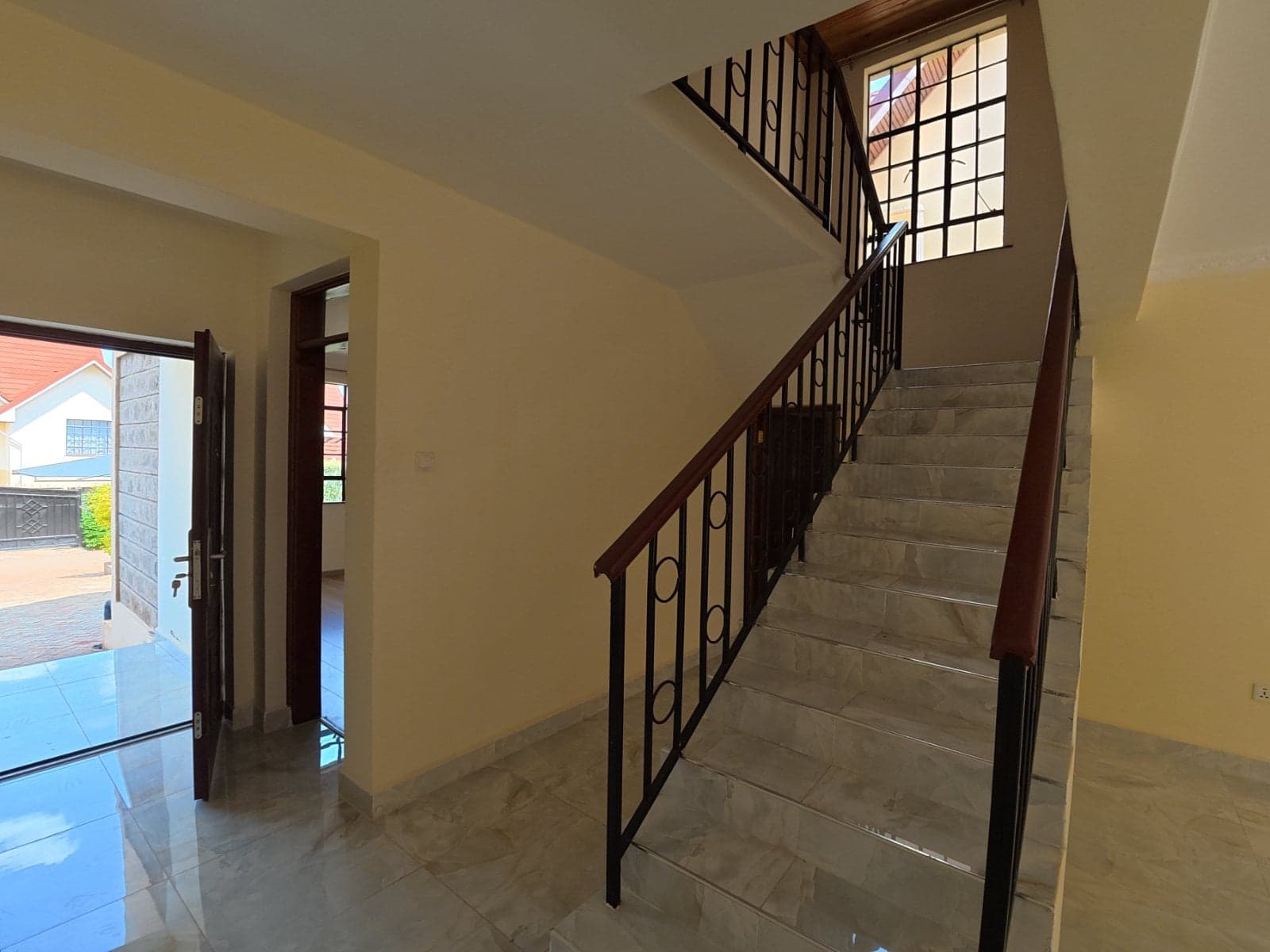Property - Image 4