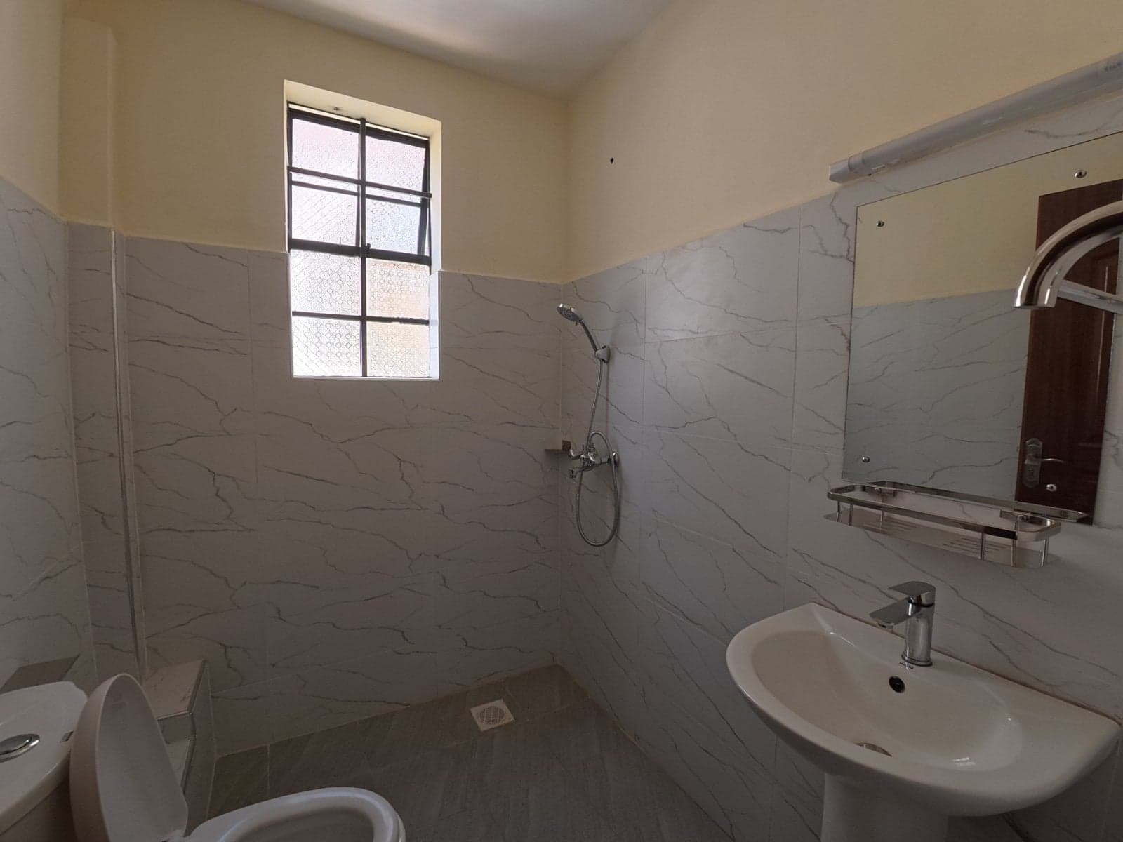 Property - Image 12