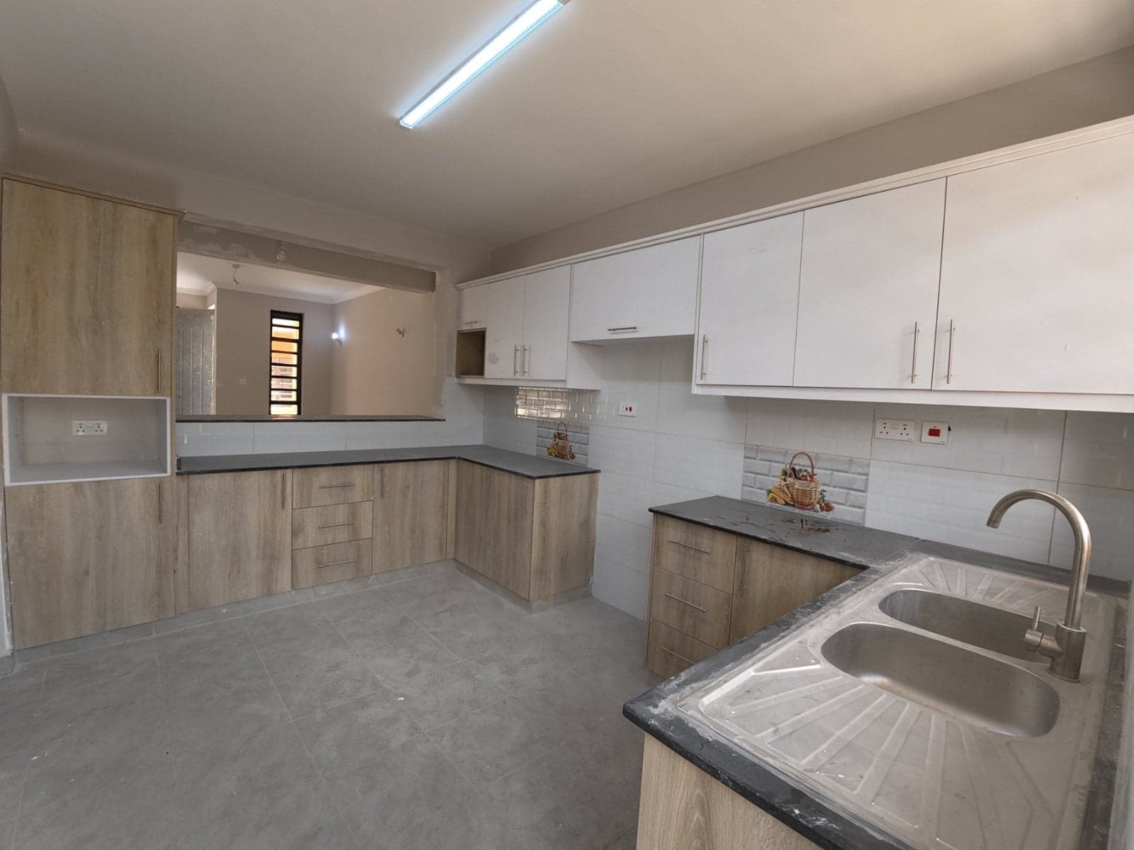 Property - Image 10