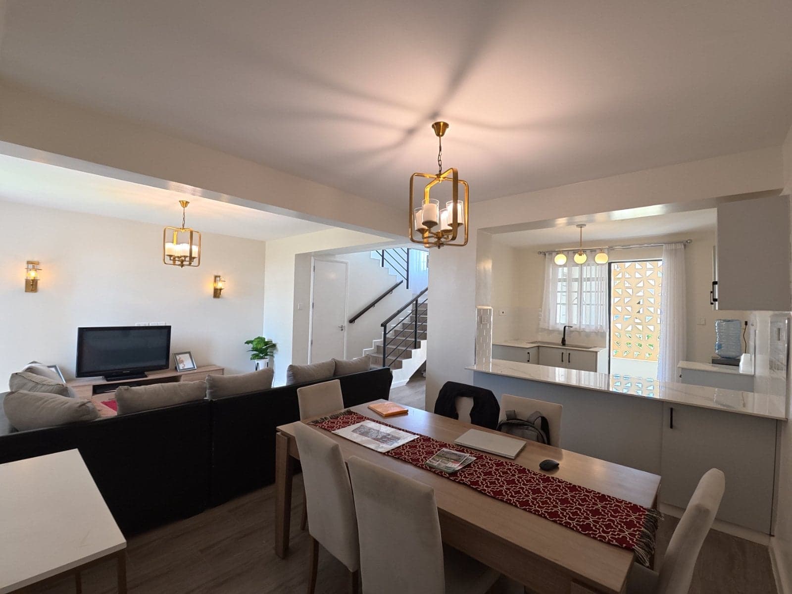 Property - Image 10
