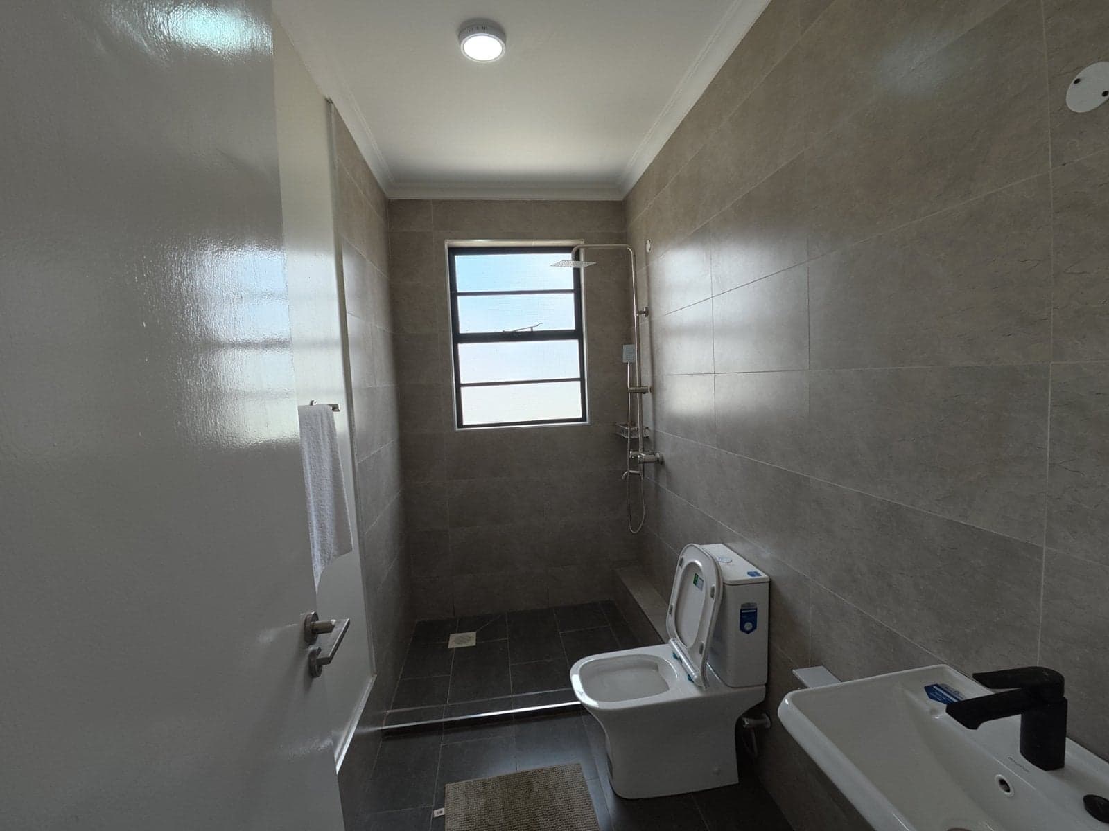 Property - Image 16
