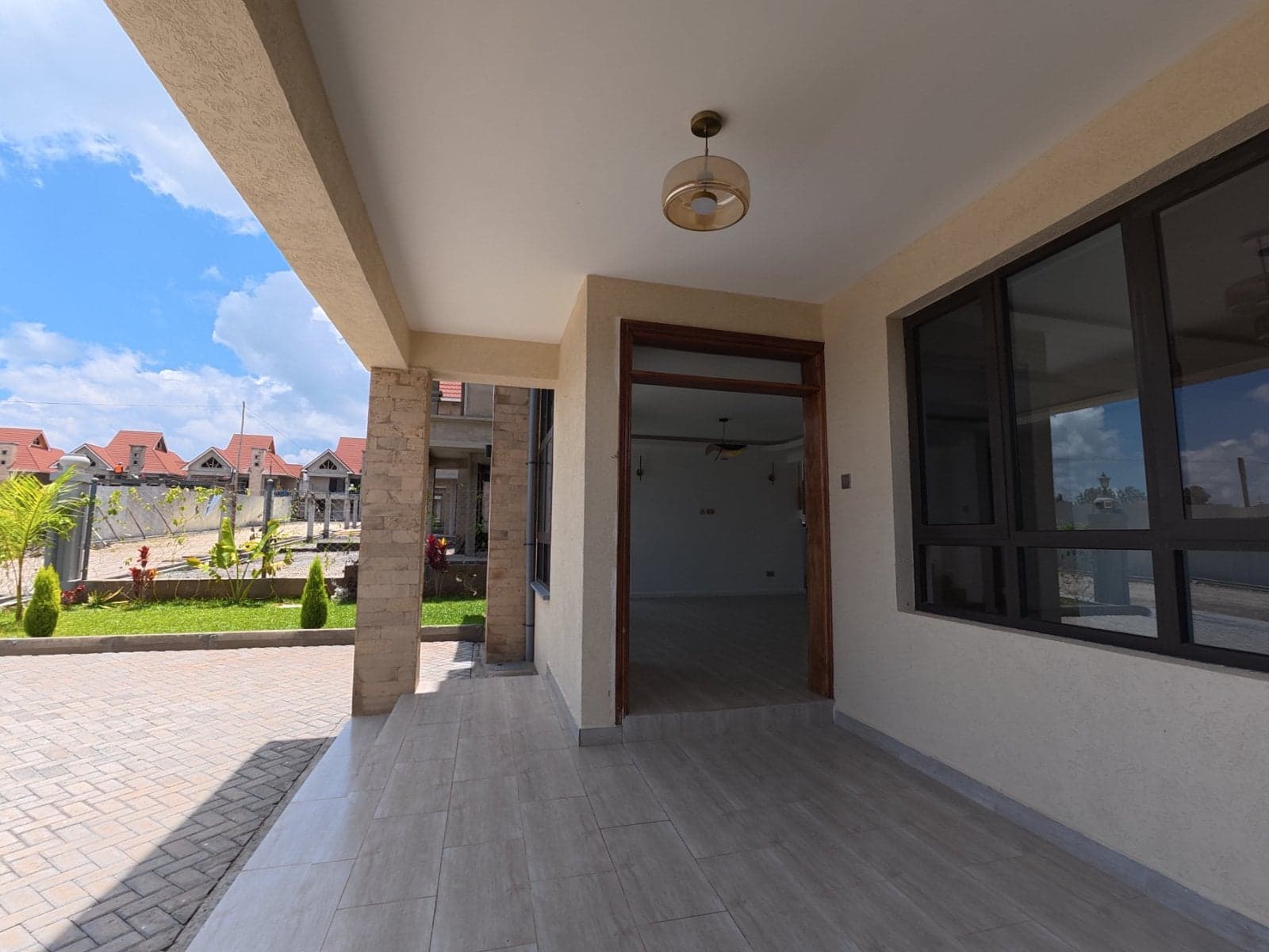 Property - Image 3