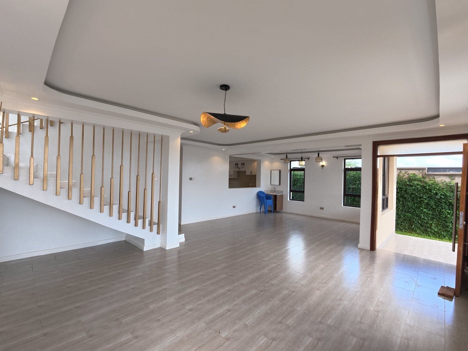 Property - Image 6