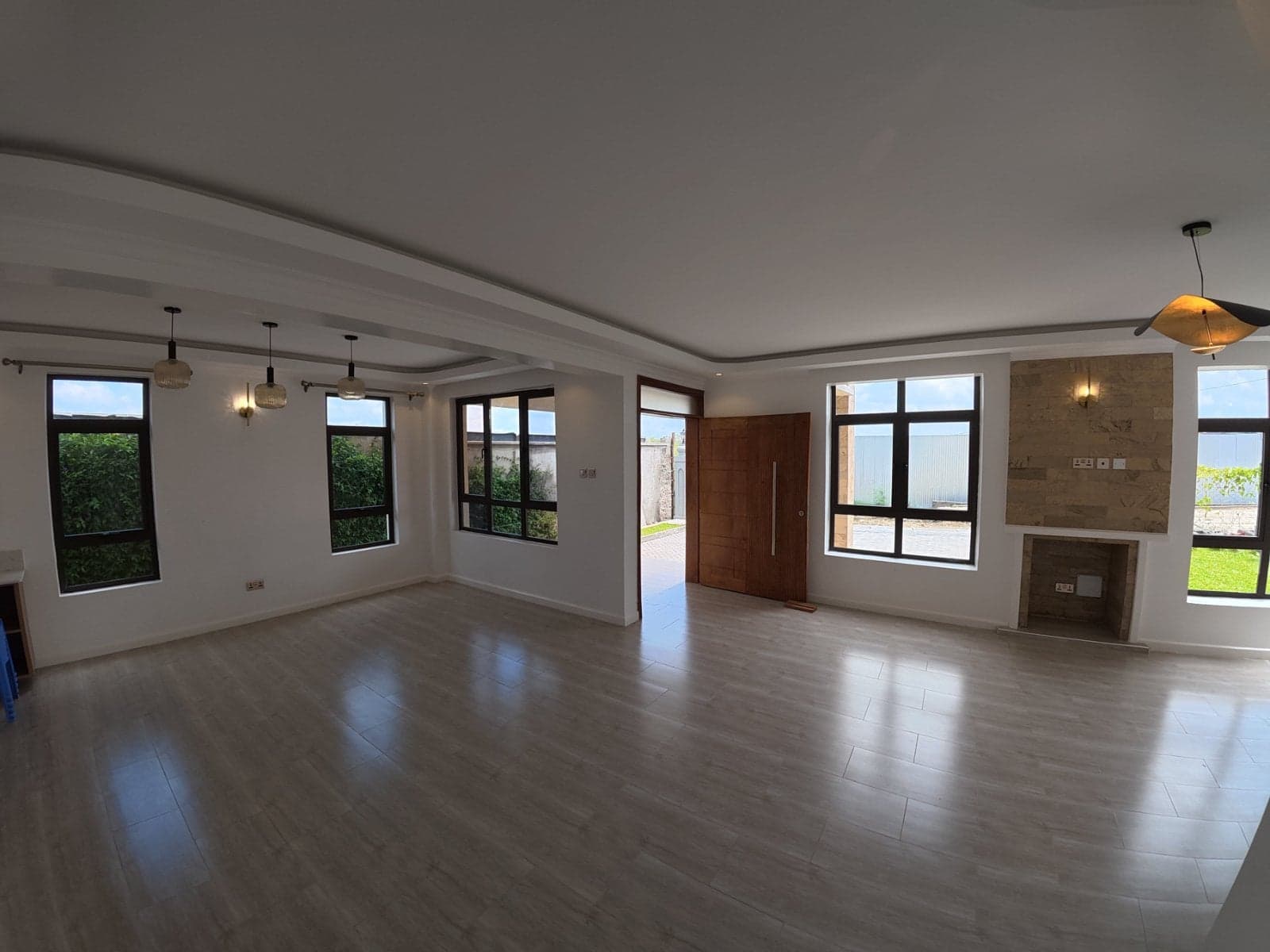 Property - Image 8