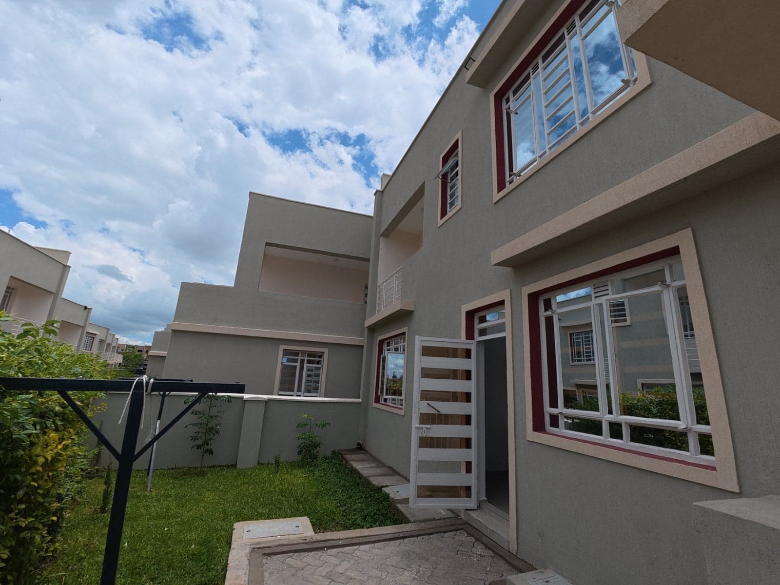 Property - Image 9