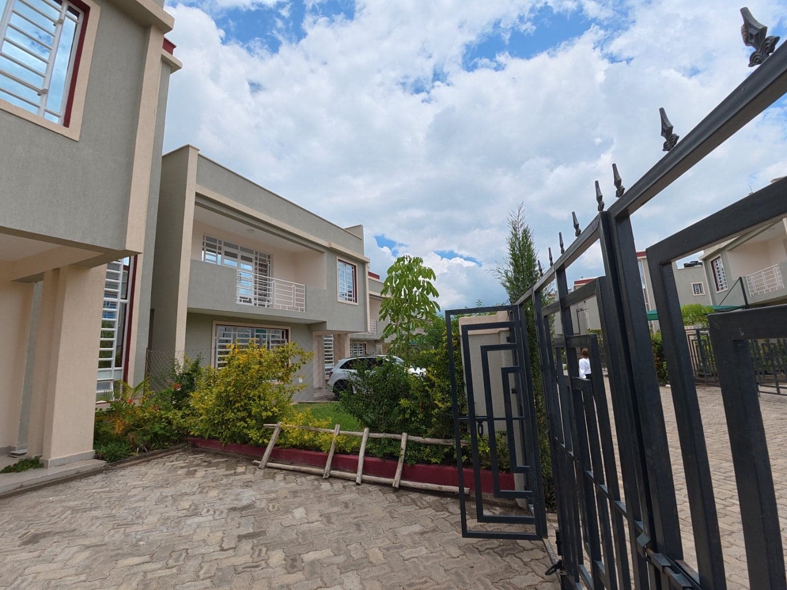 Property - Image 10
