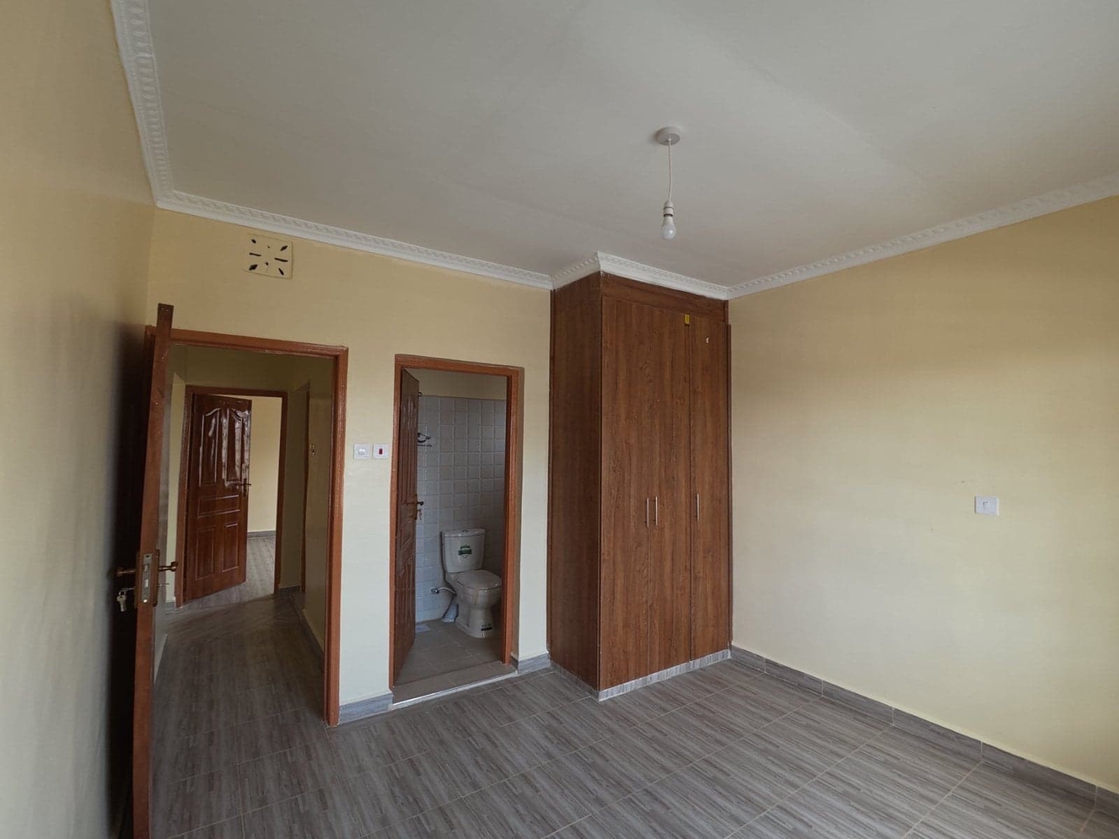 Property - Image 11