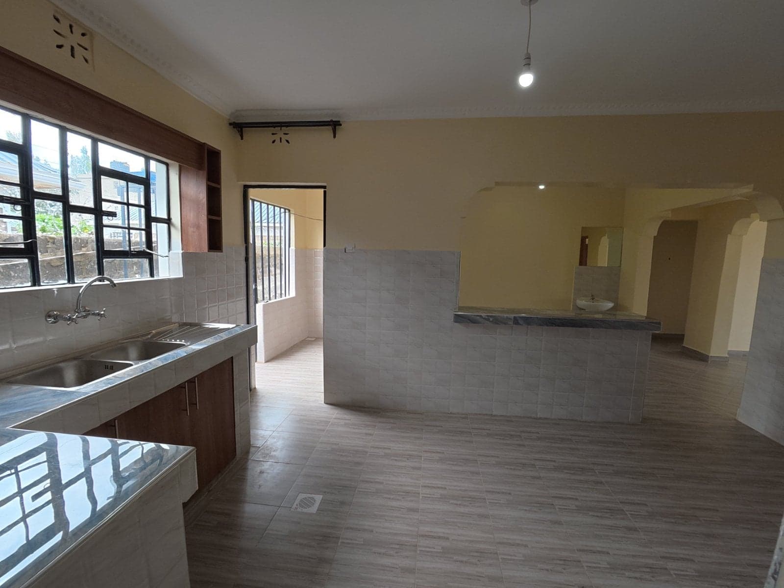 Property - Image 12