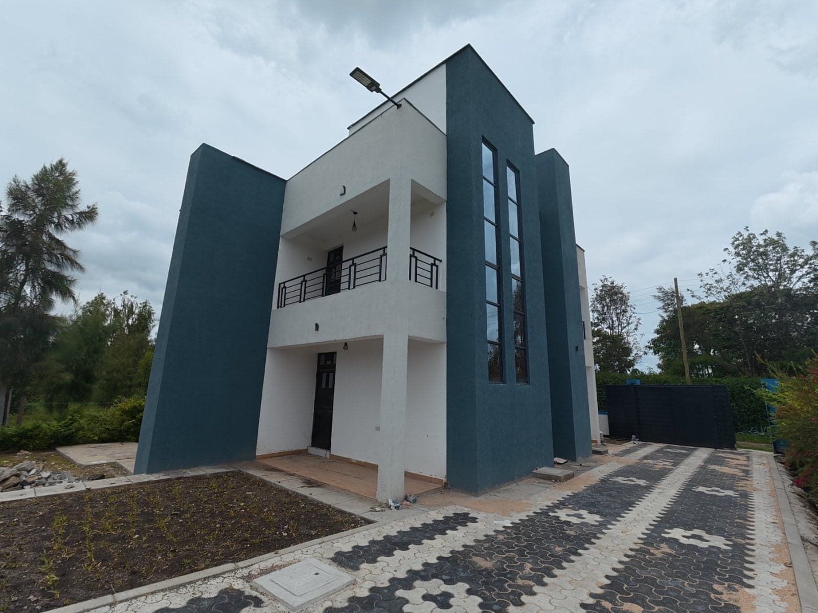 Property - Image 2