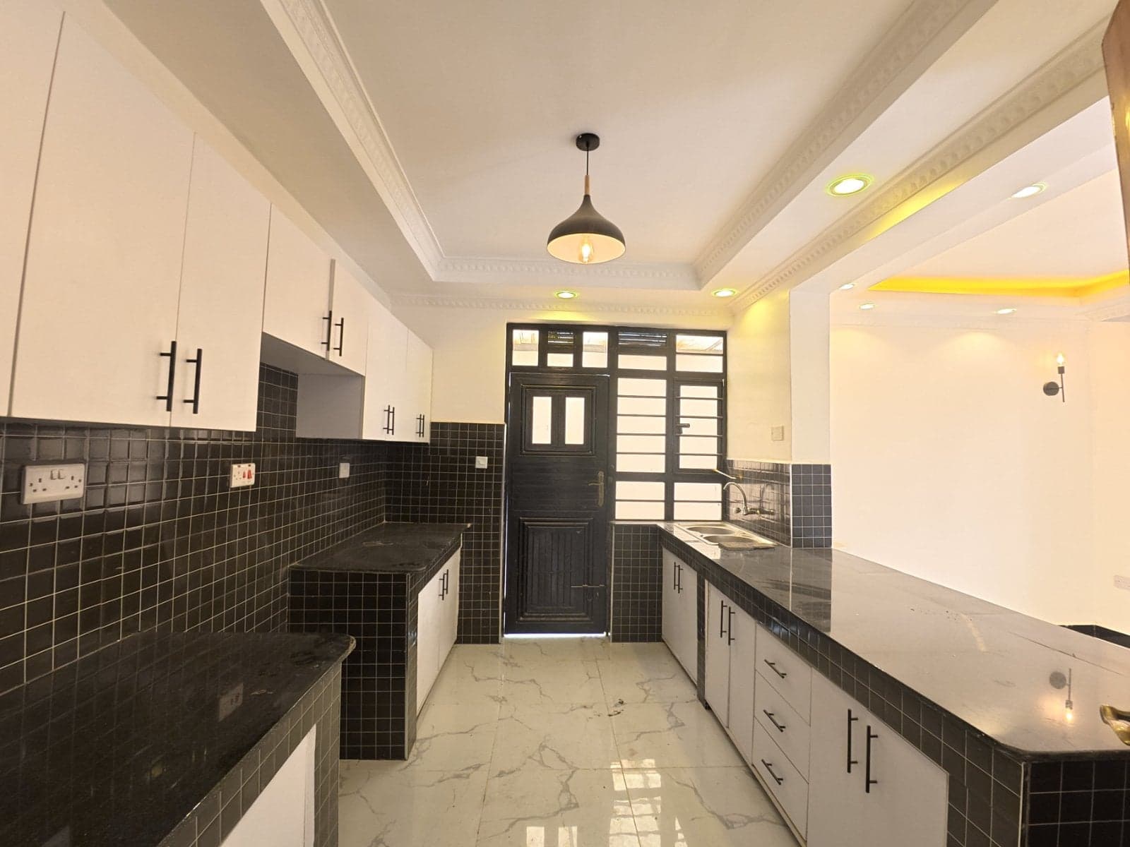 Property - Image 6