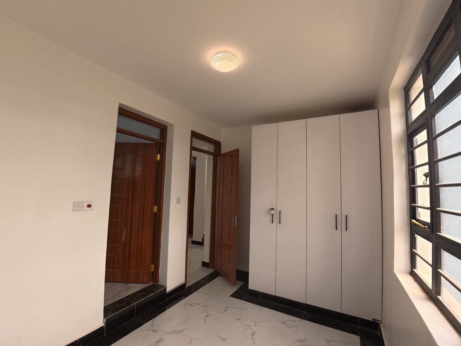 Property - Image 9