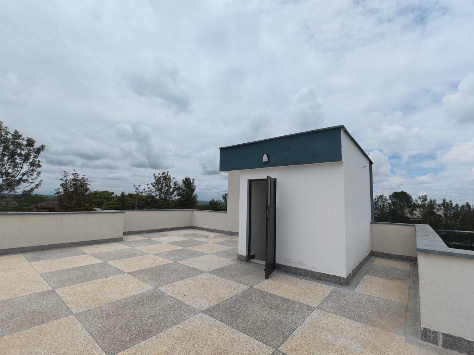 Property - Image 12