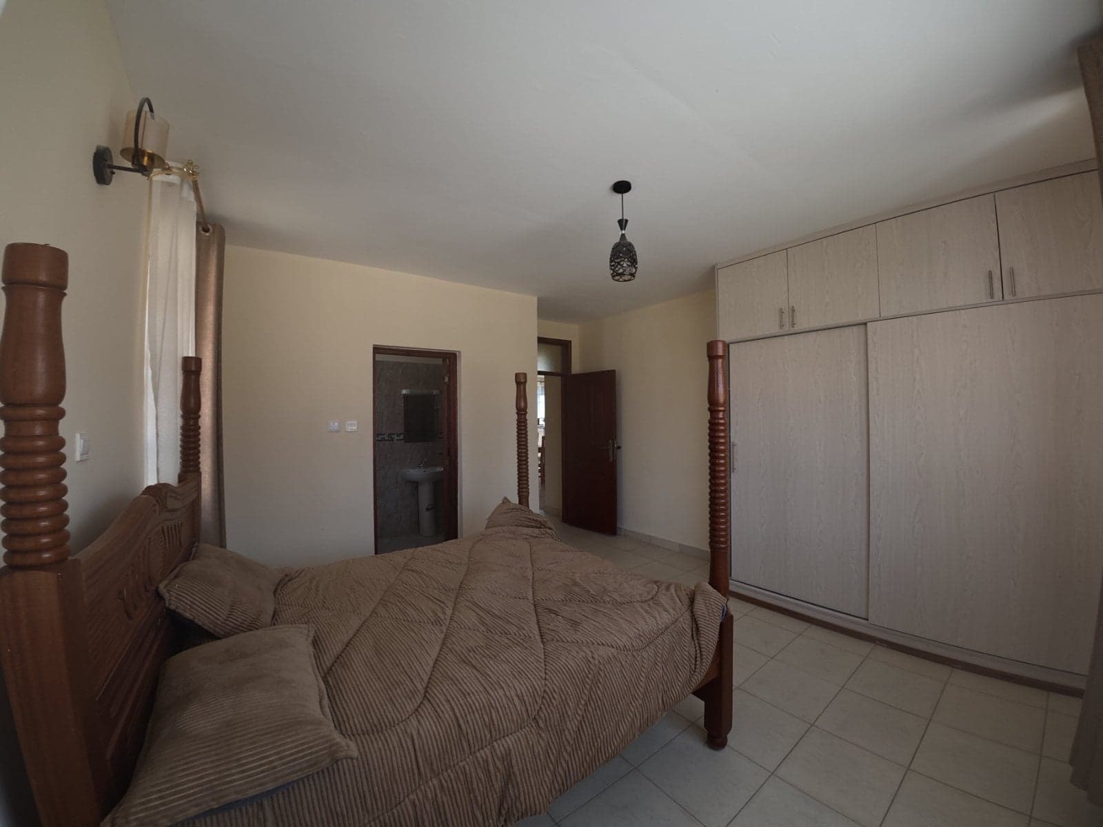 Property - Image 11