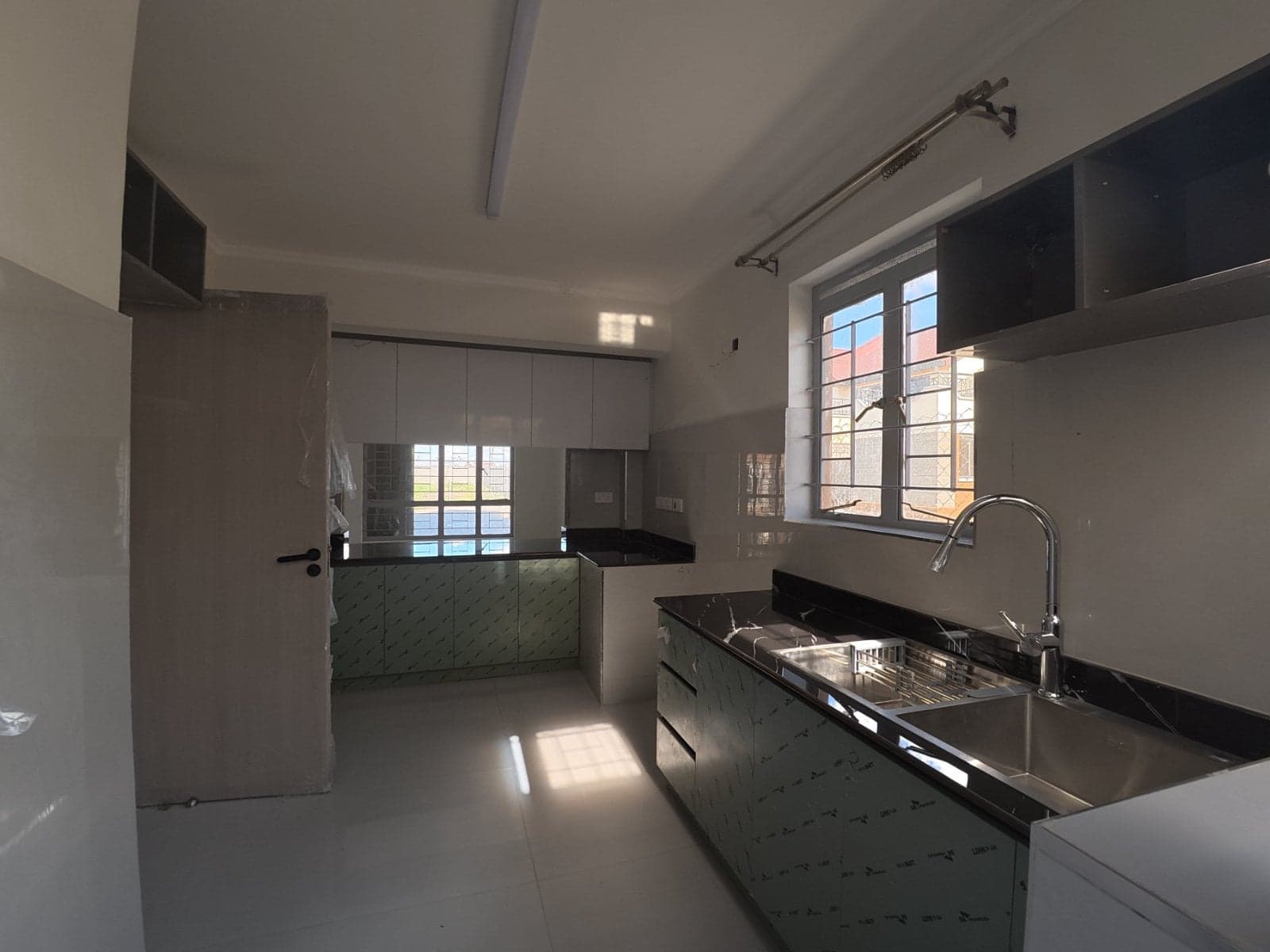 Property - Image 8