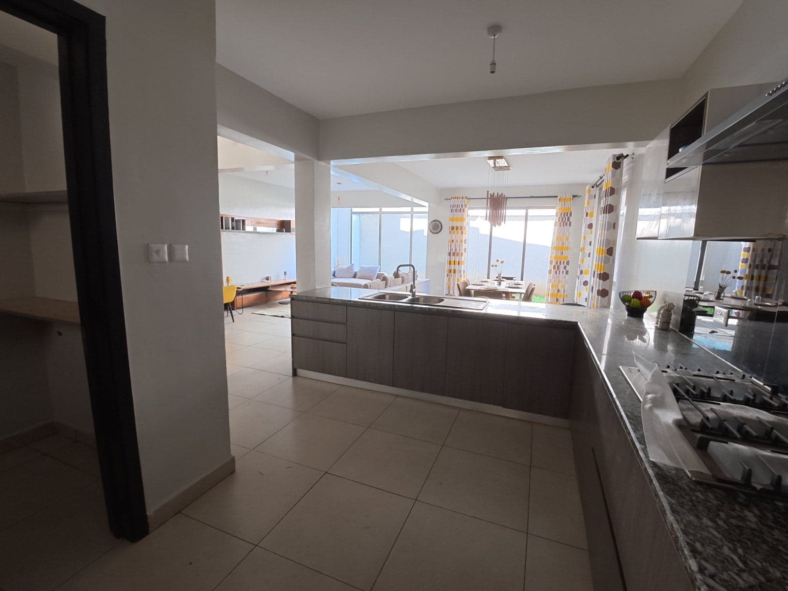 Property - Image 9