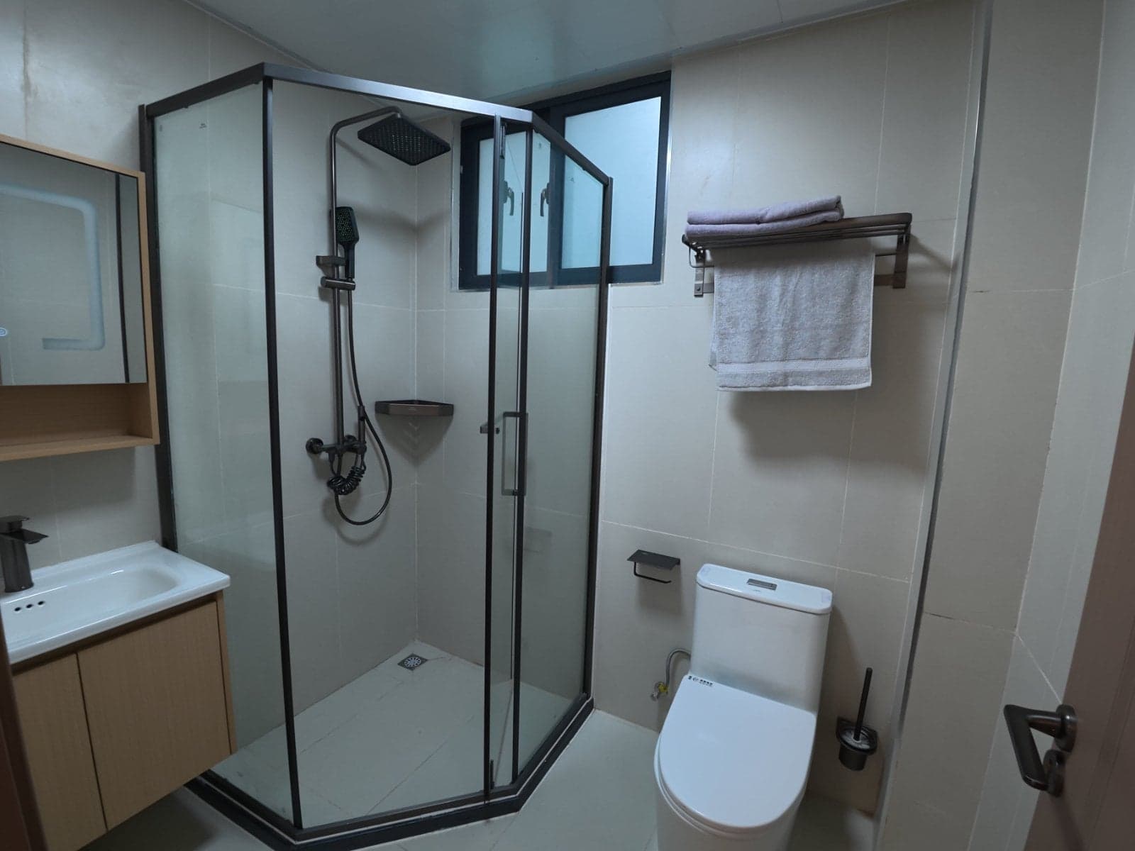 Property - Image 11