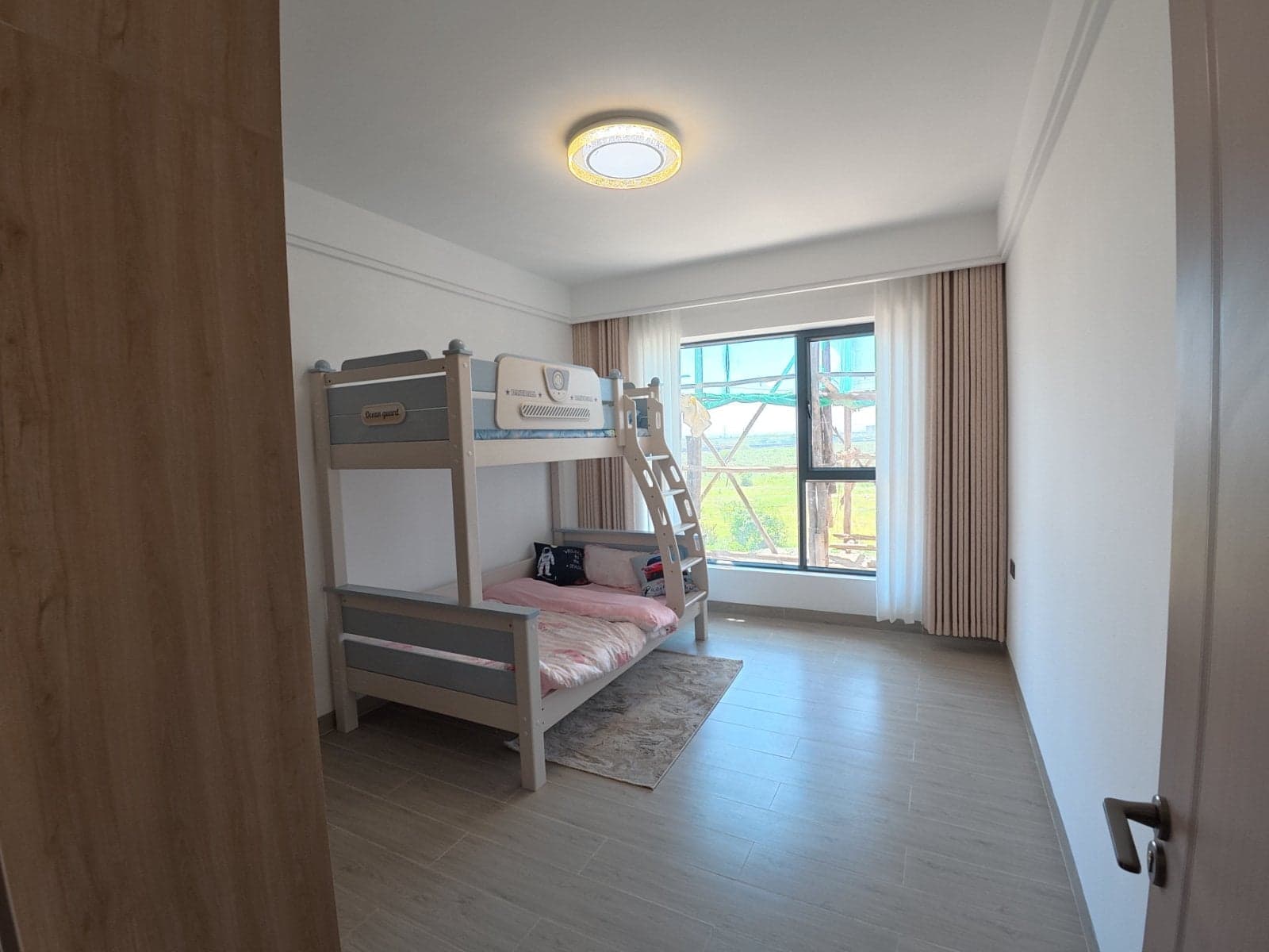 Property - Image 9