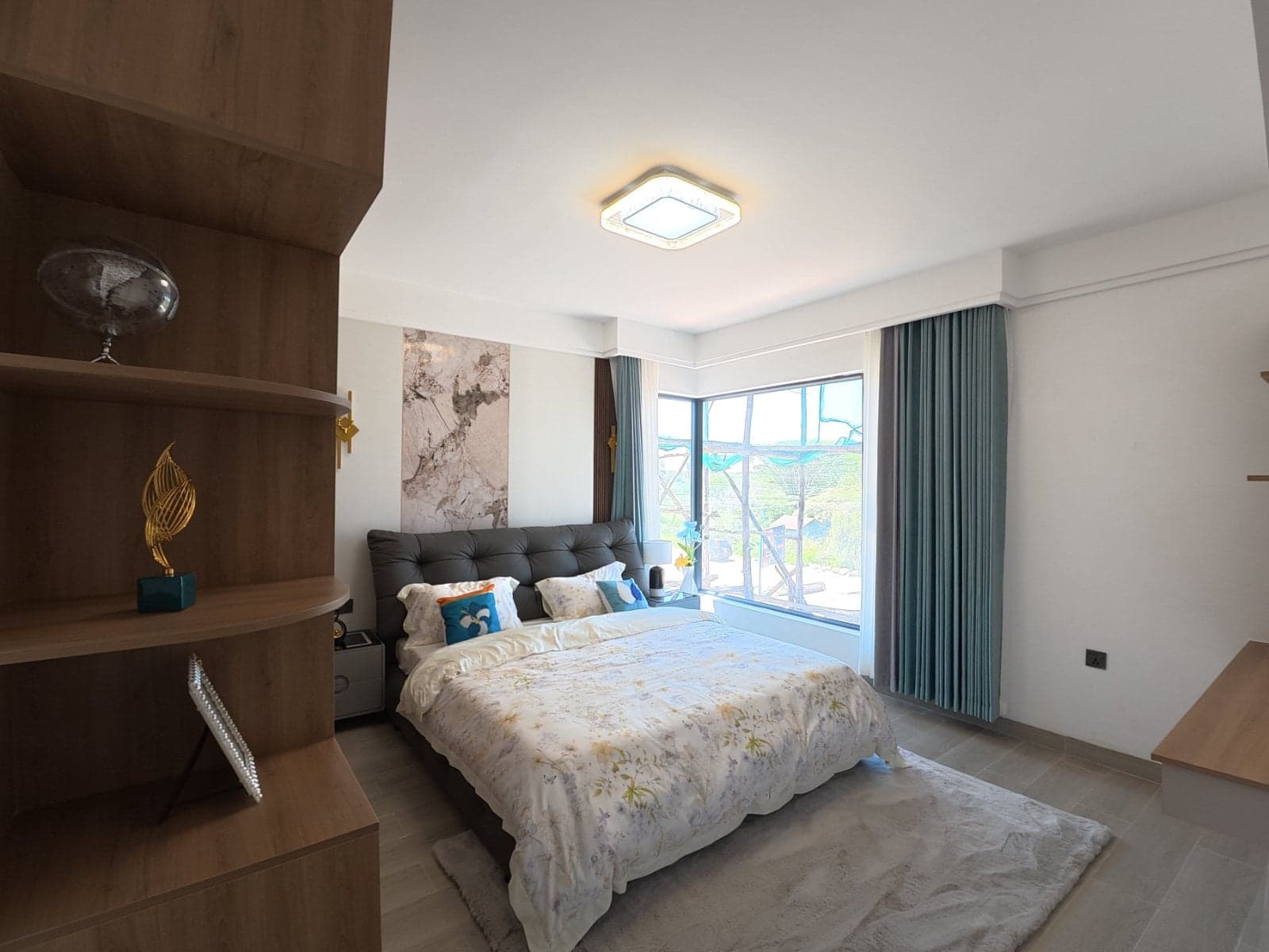 Property - Image 6