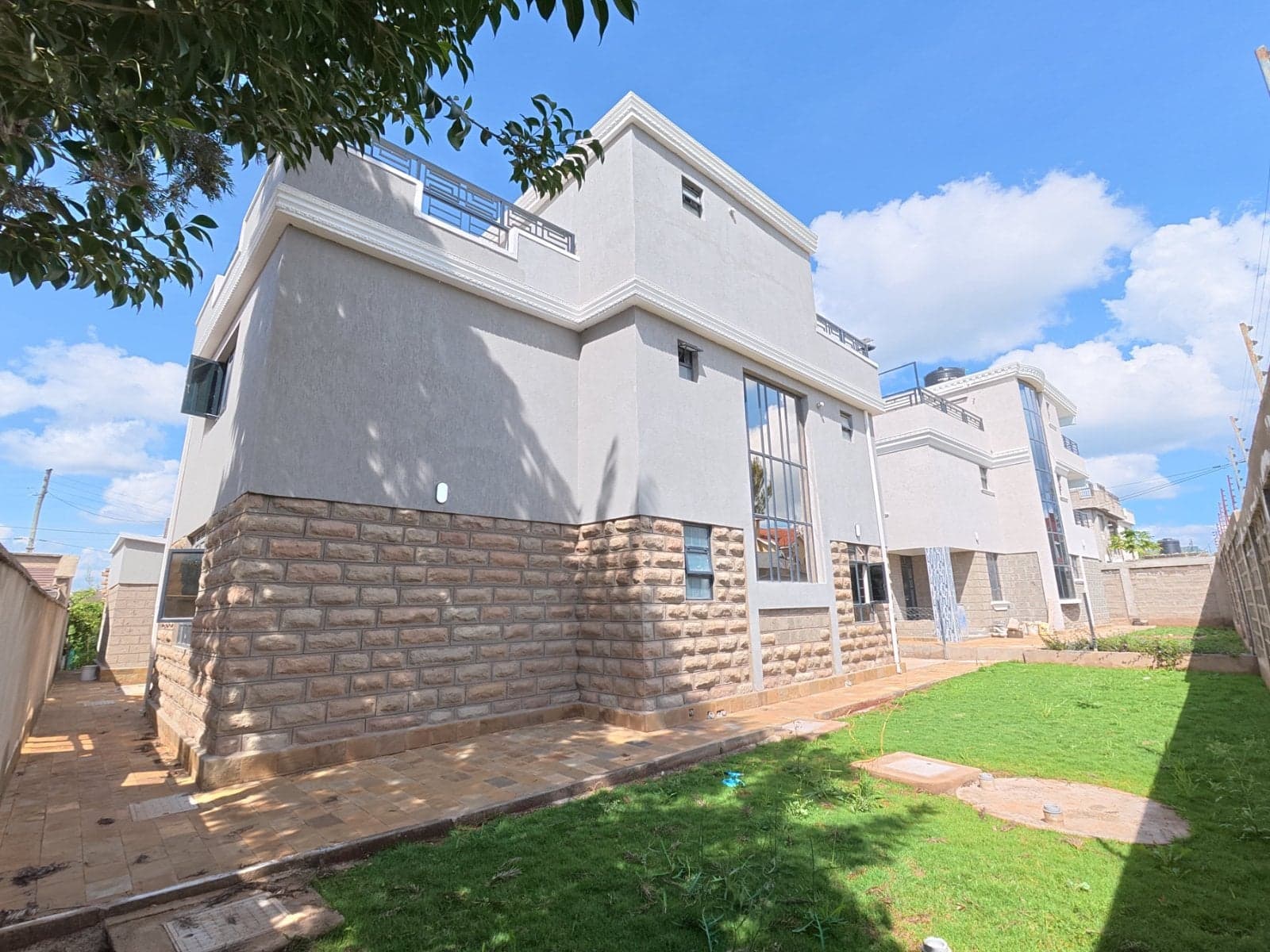 Property - Image 5