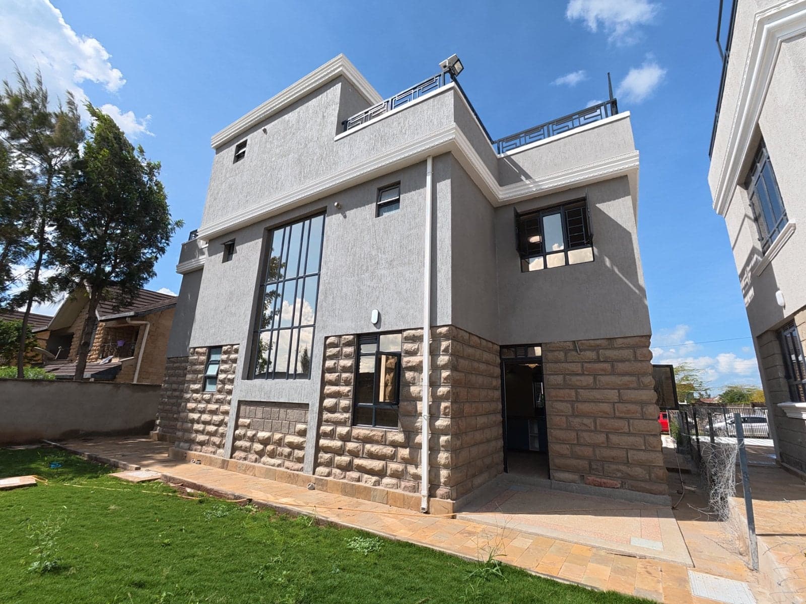 Property - Image 4