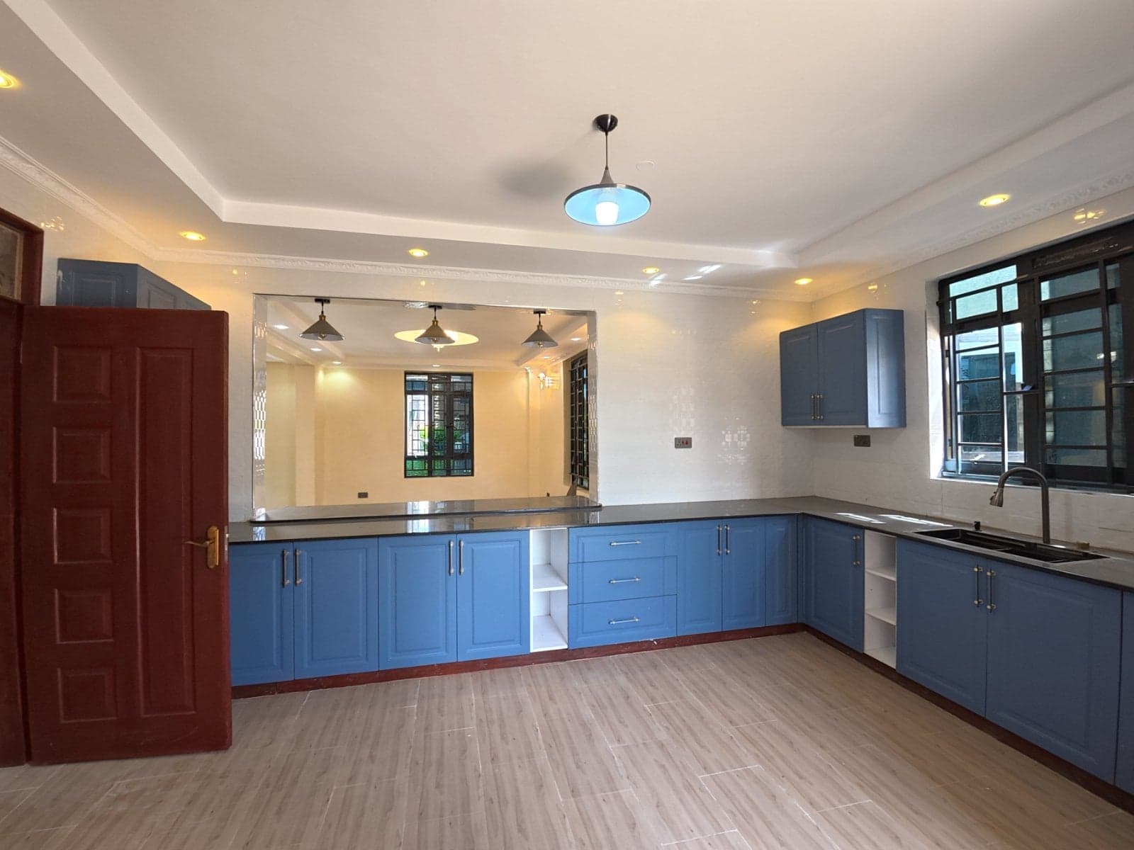 Property - Image 10