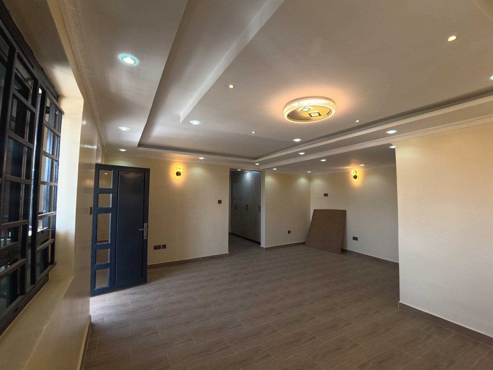 Property - Image 17