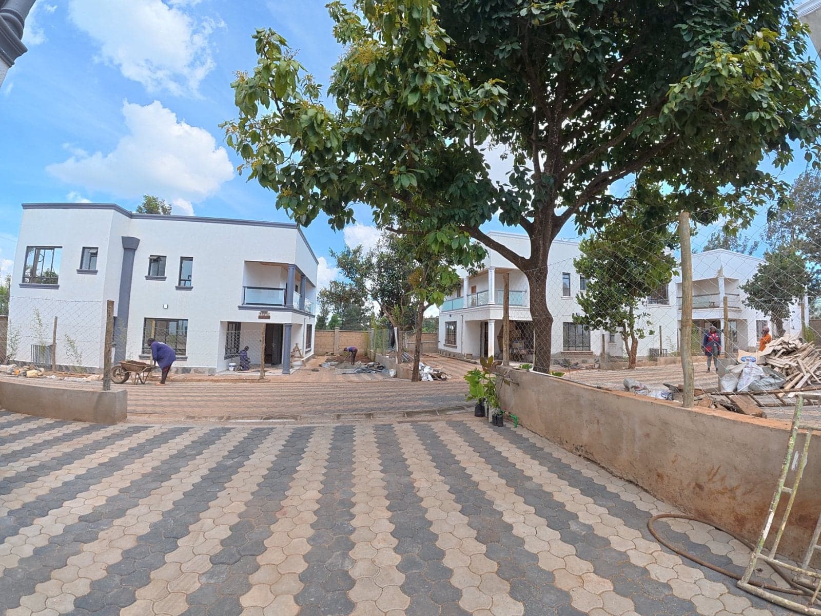 Property - Image 2