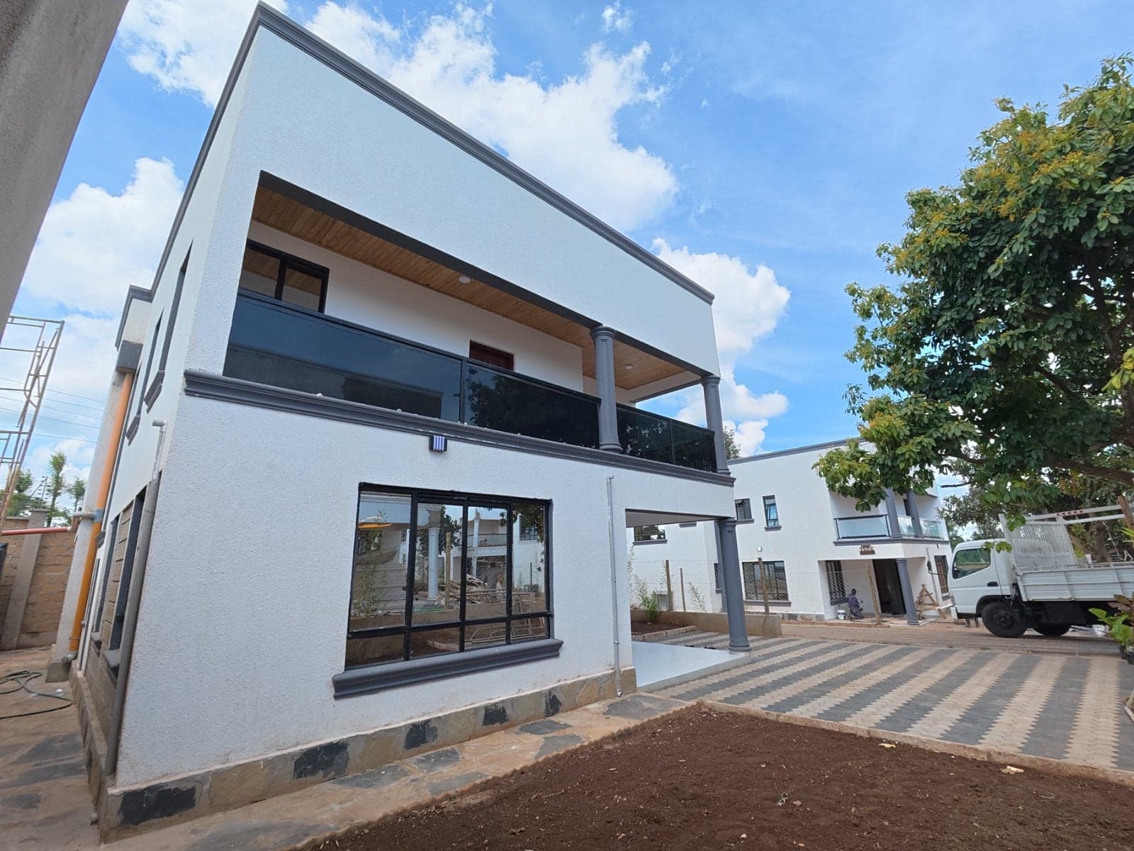 Property - Image 5