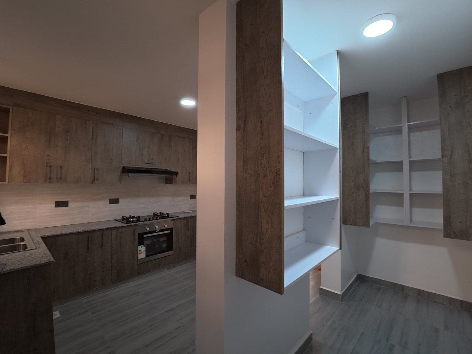 Property - Image 11