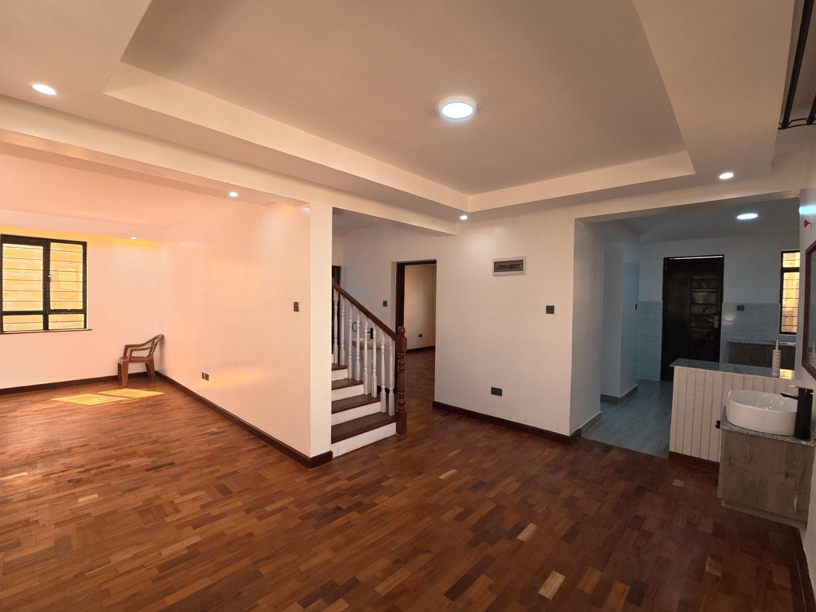 Property - Image 9