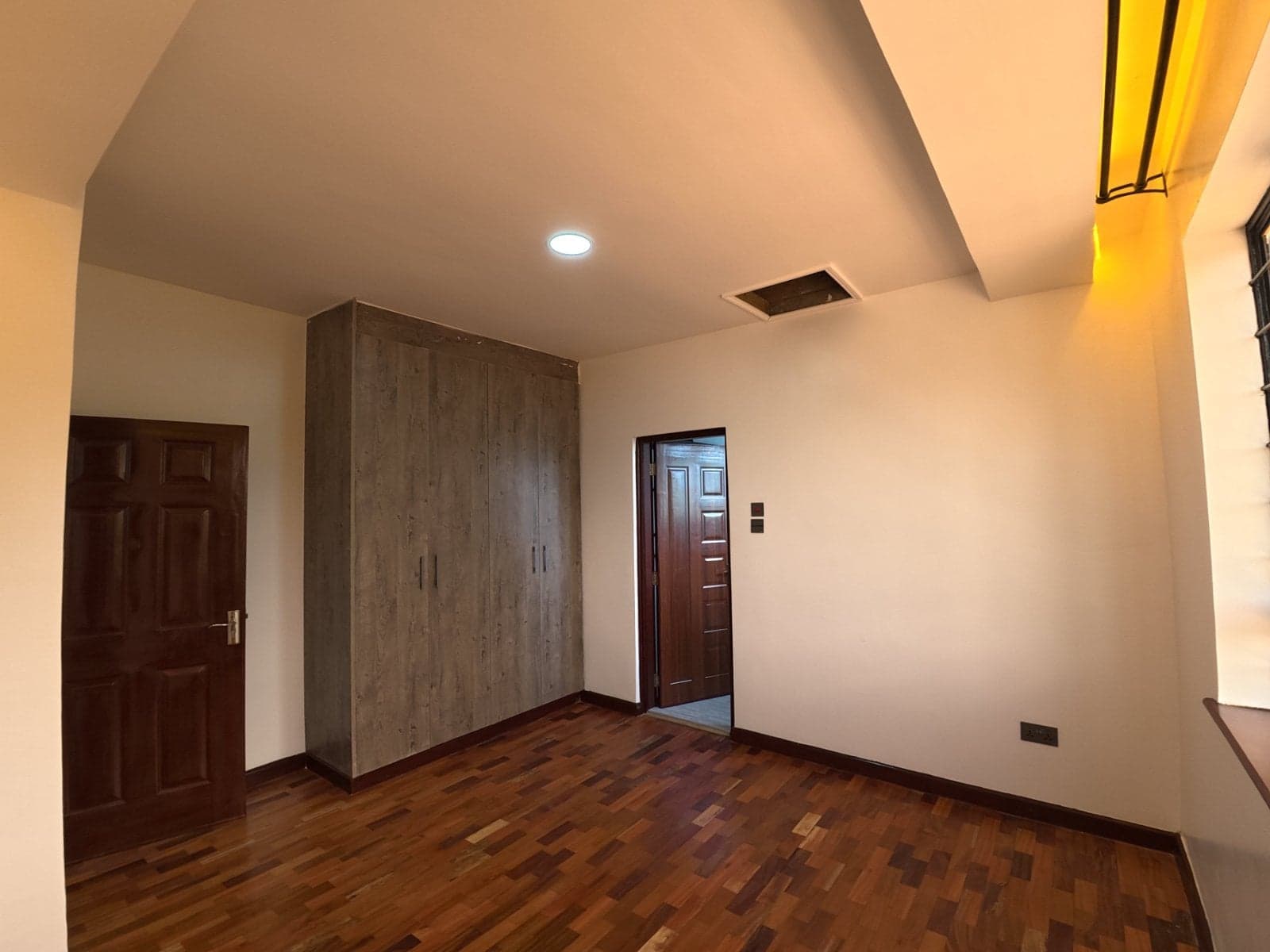 Property - Image 14