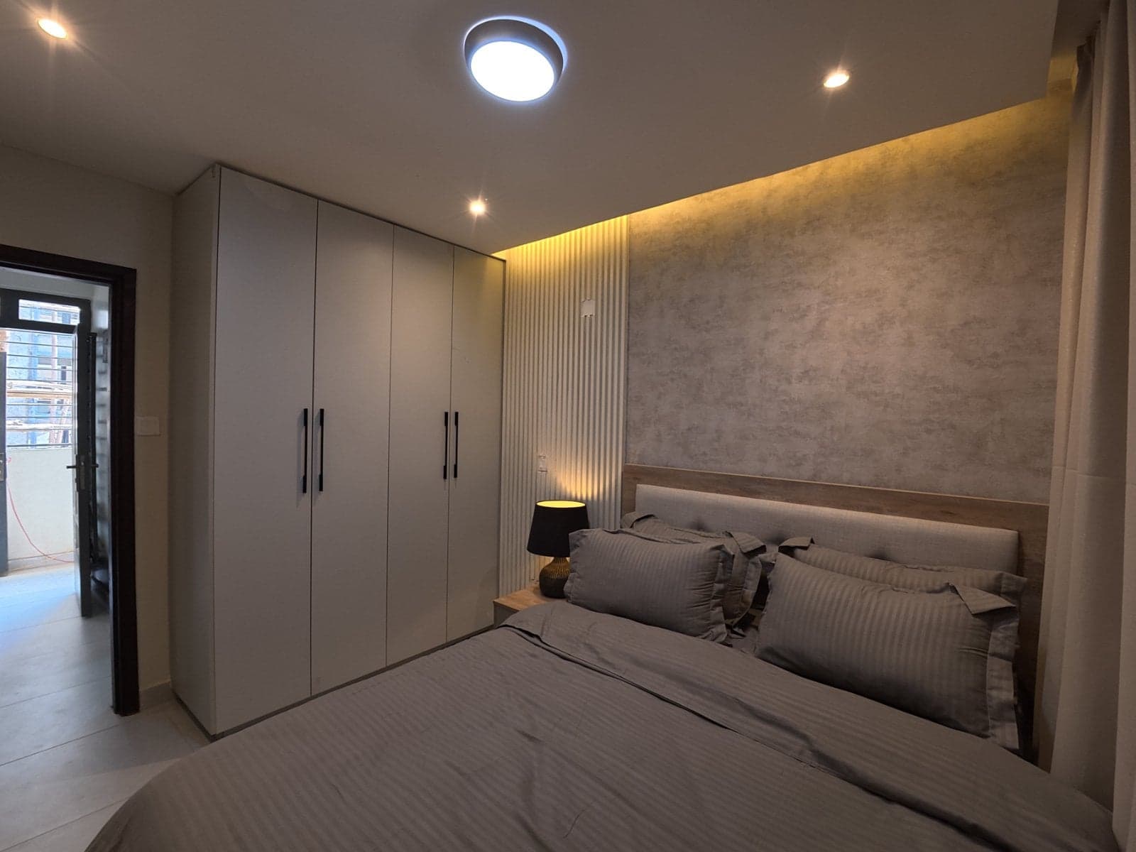 Property - Image 8