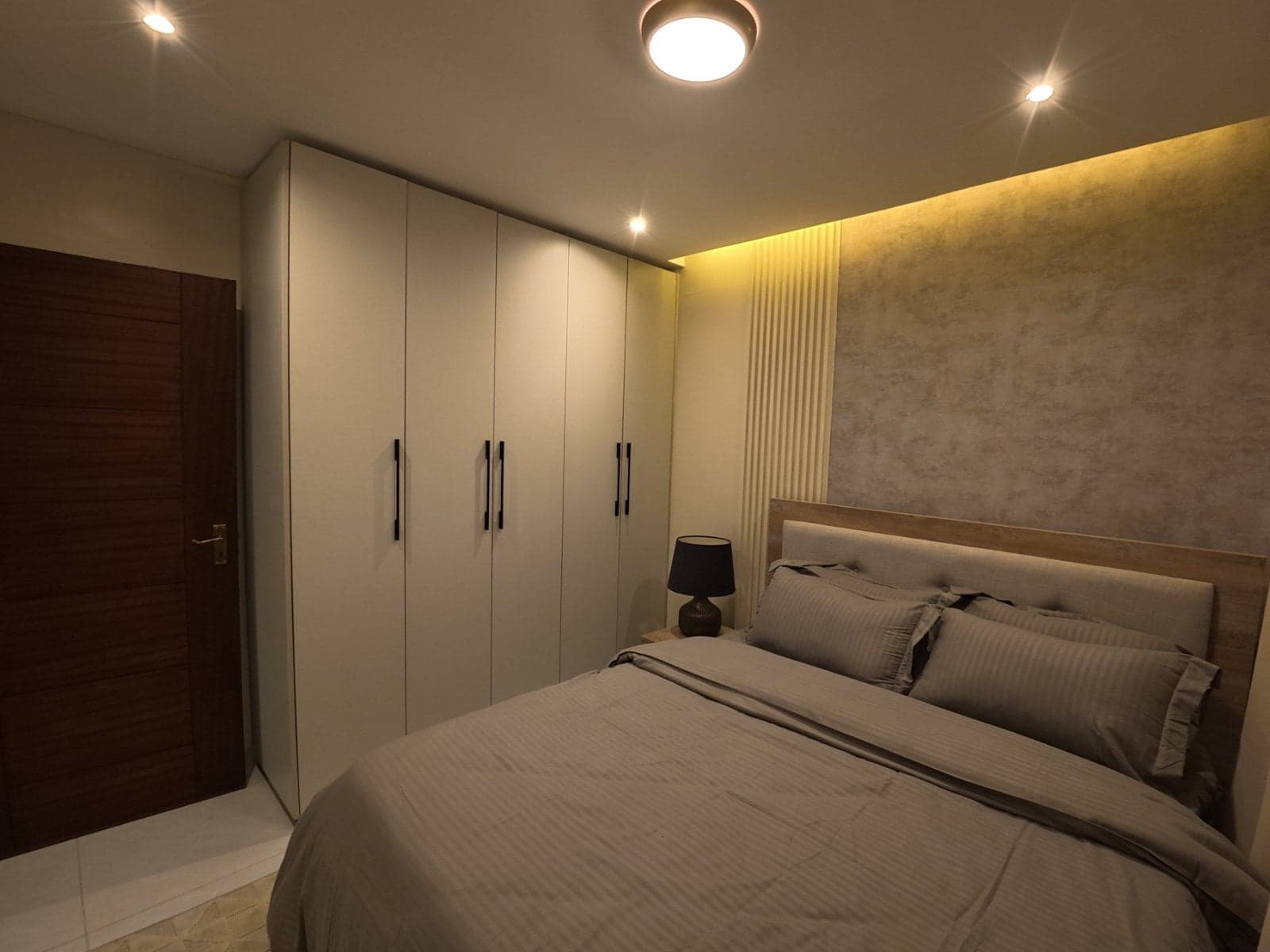 Property - Image 9