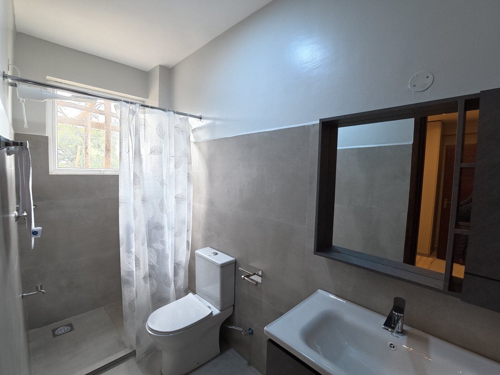 Property - Image 12