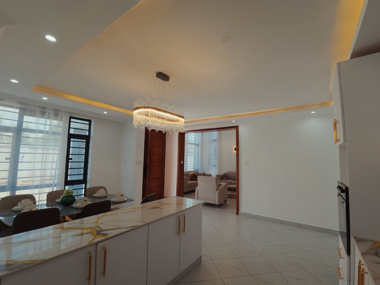 Property - Image 6