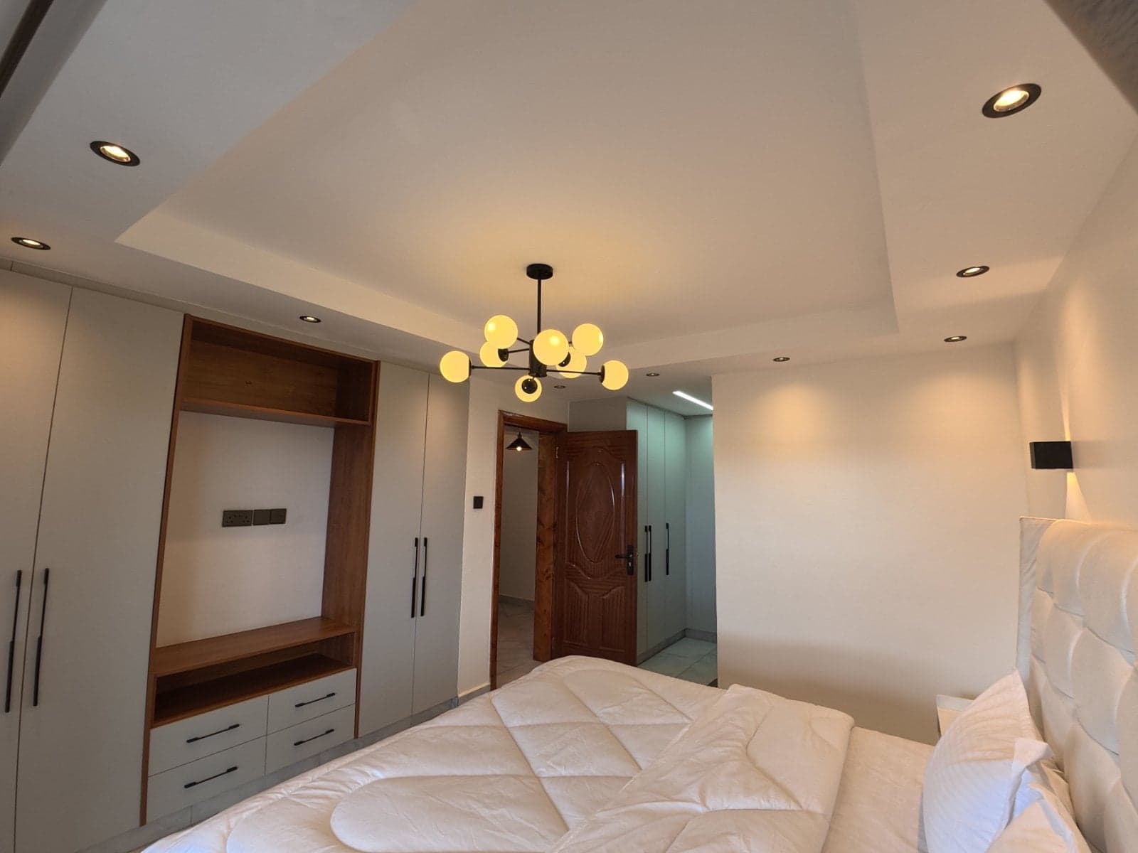 Property - Image 8