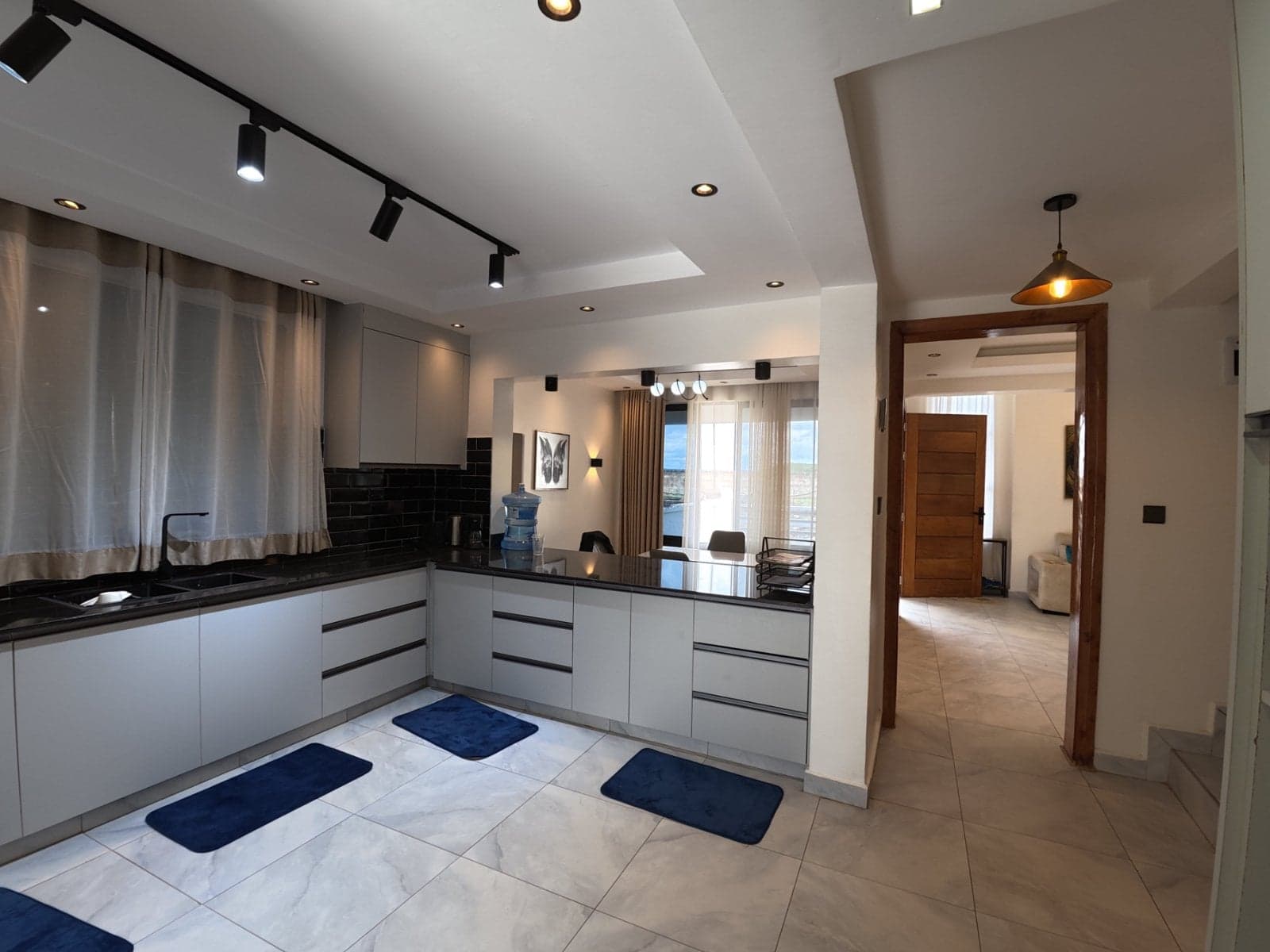 Property - Image 16