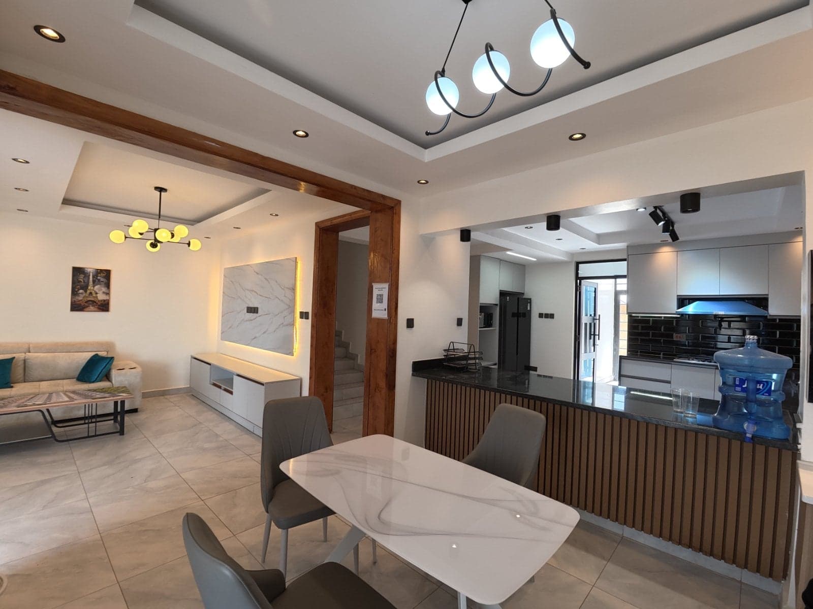 Property - Image 17